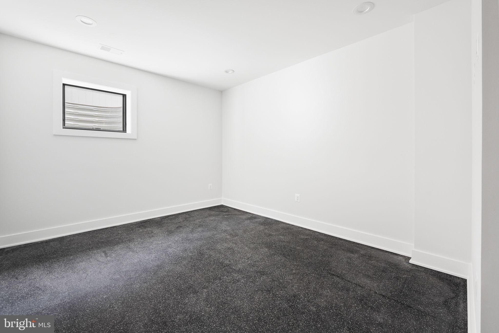 PIMMIT HILLS - Residential