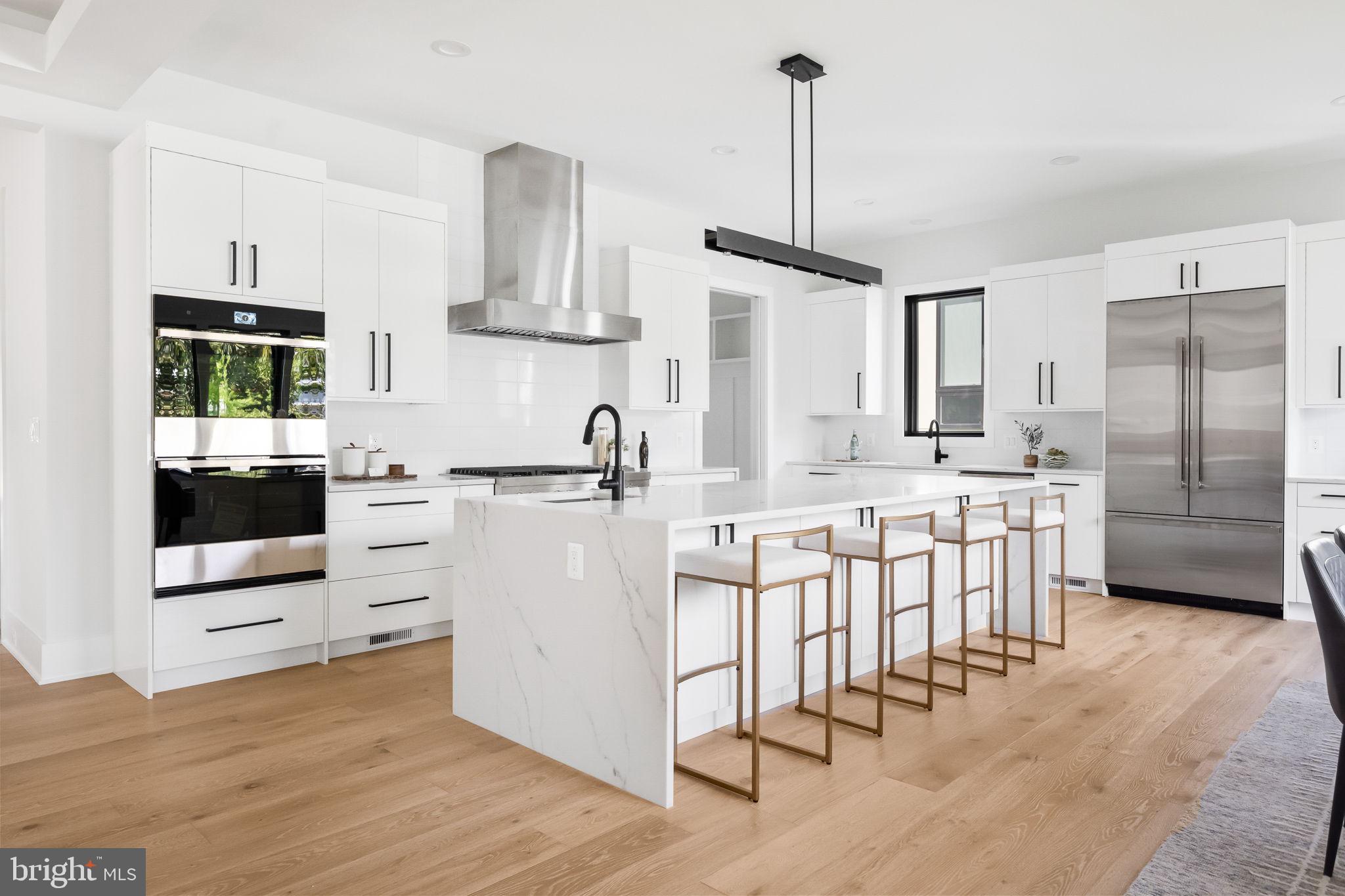 PIMMIT HILLS - Residential