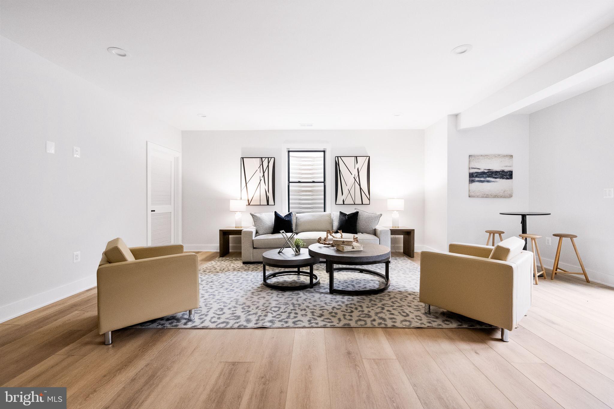 PIMMIT HILLS - Residential