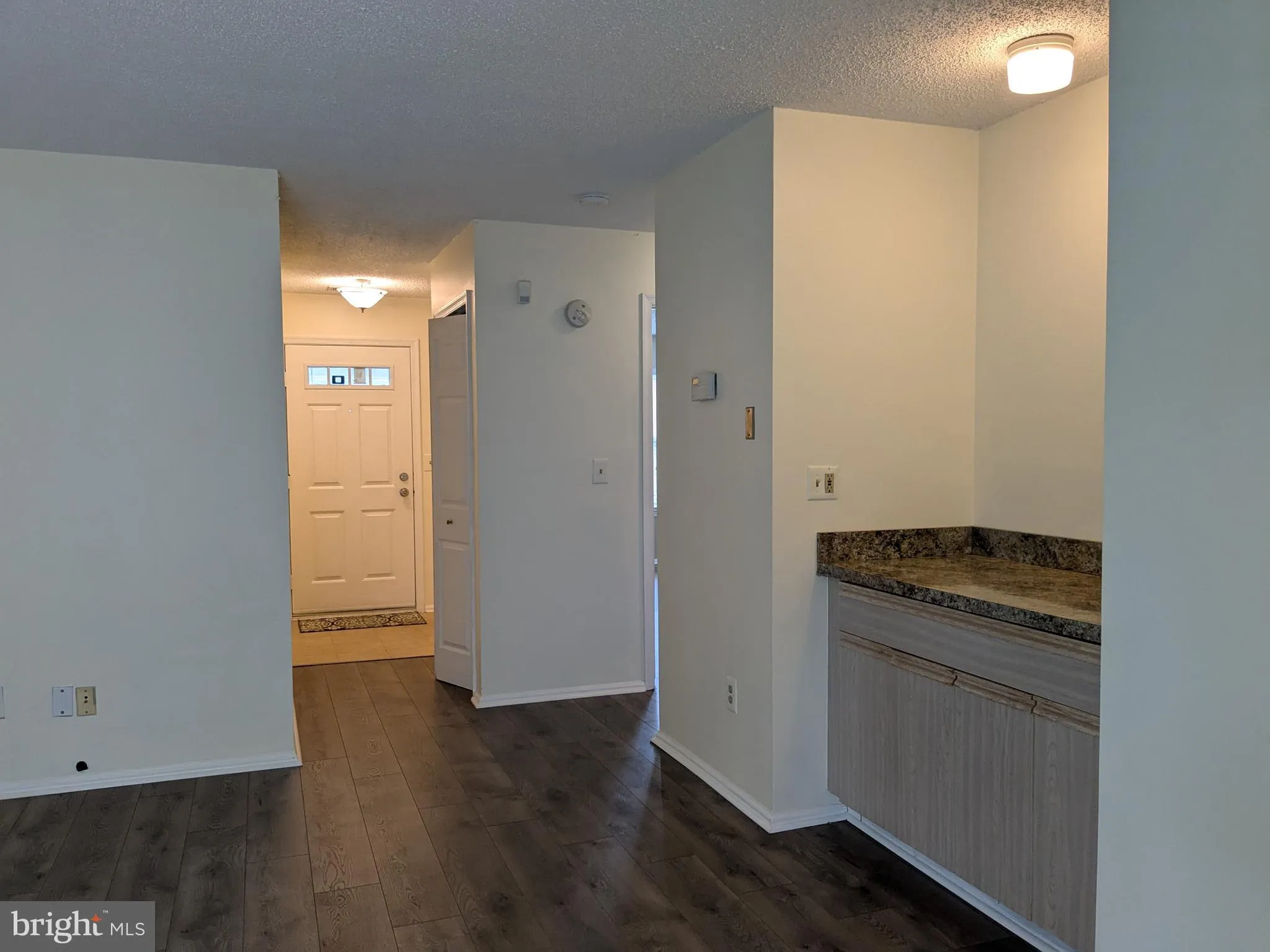 Monmouth Junction, New Jersey 08852, United States, 1 Bedroom Bedrooms, ,1 BathroomBathrooms,Residential,Active,112771