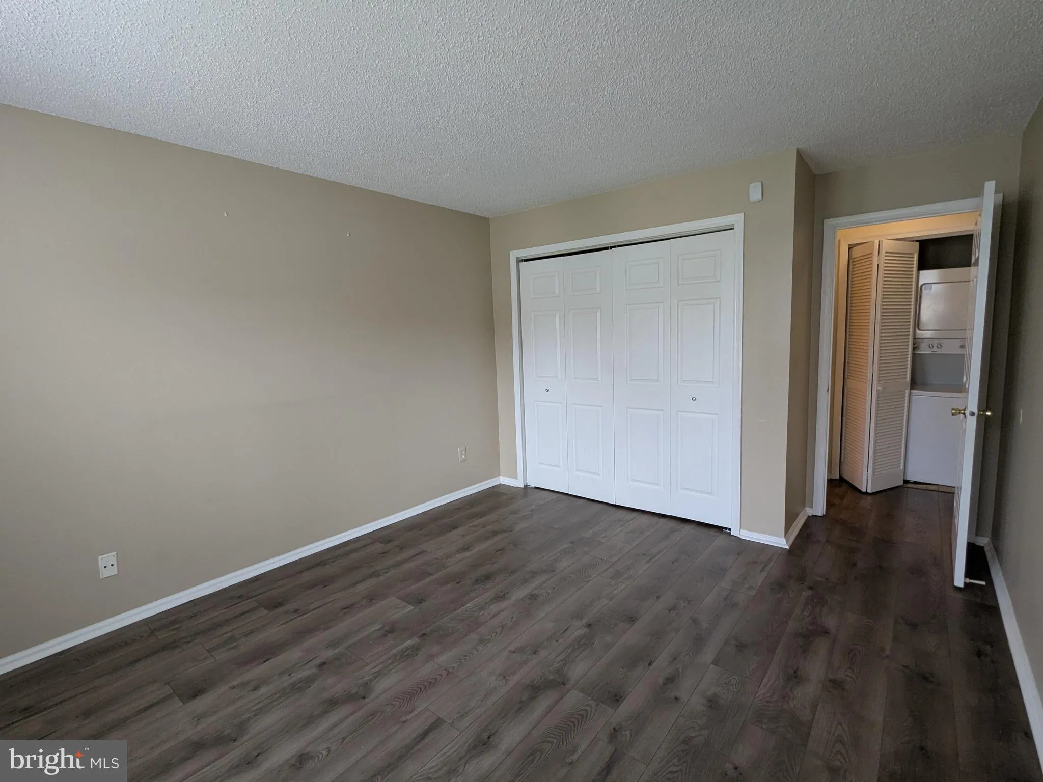 Monmouth Junction, New Jersey 08852, United States, 1 Bedroom Bedrooms, ,1 BathroomBathrooms,Residential,Active,112771