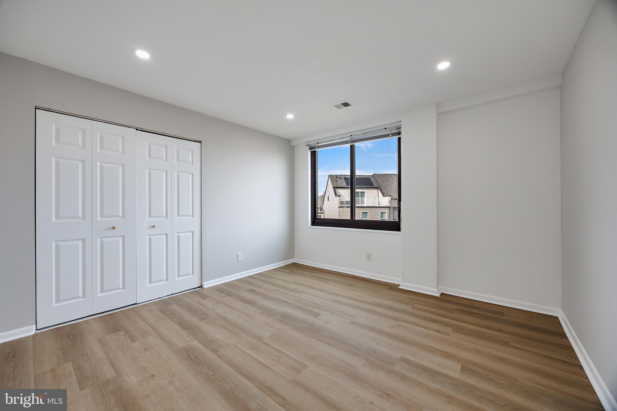 HYATTSVILLE TOWN CENTER - Residential