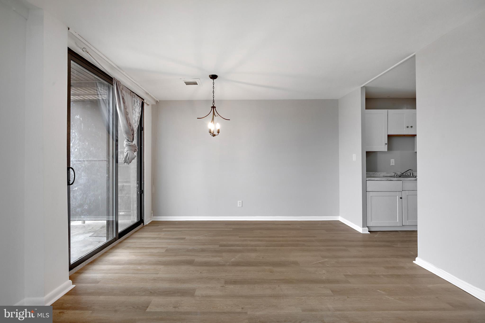 HYATTSVILLE TOWN CENTER - Residential