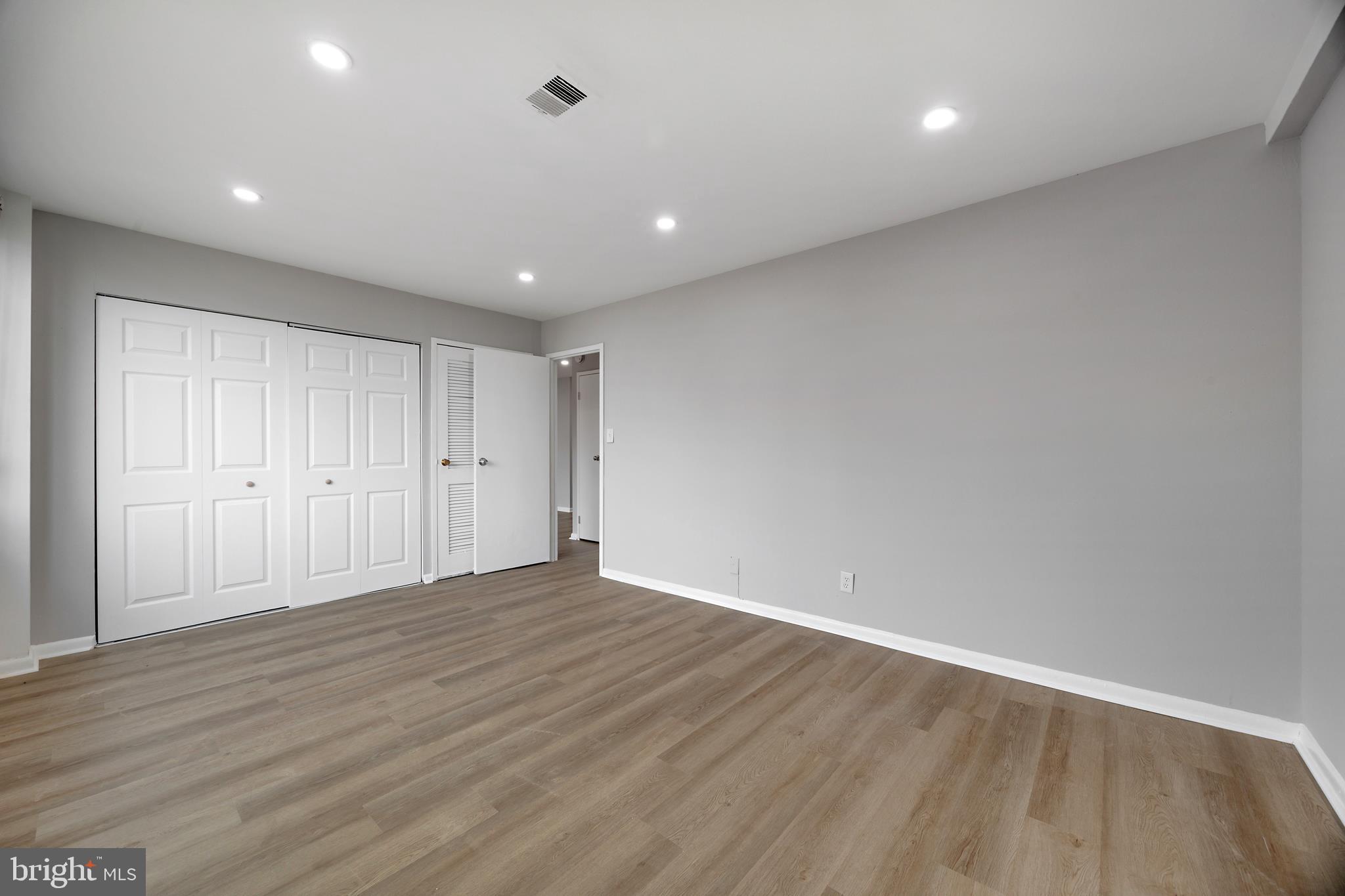 HYATTSVILLE TOWN CENTER - Residential