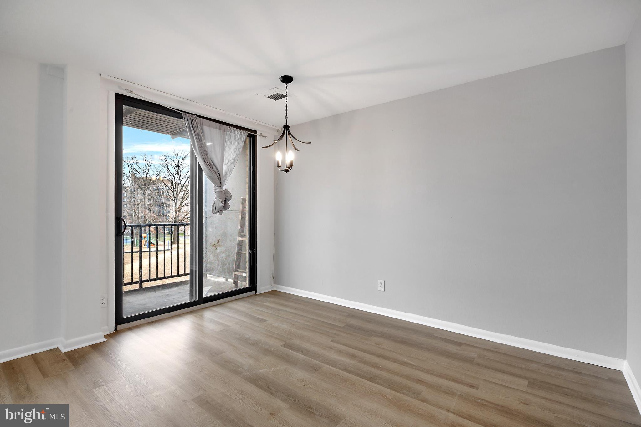 HYATTSVILLE TOWN CENTER - Residential