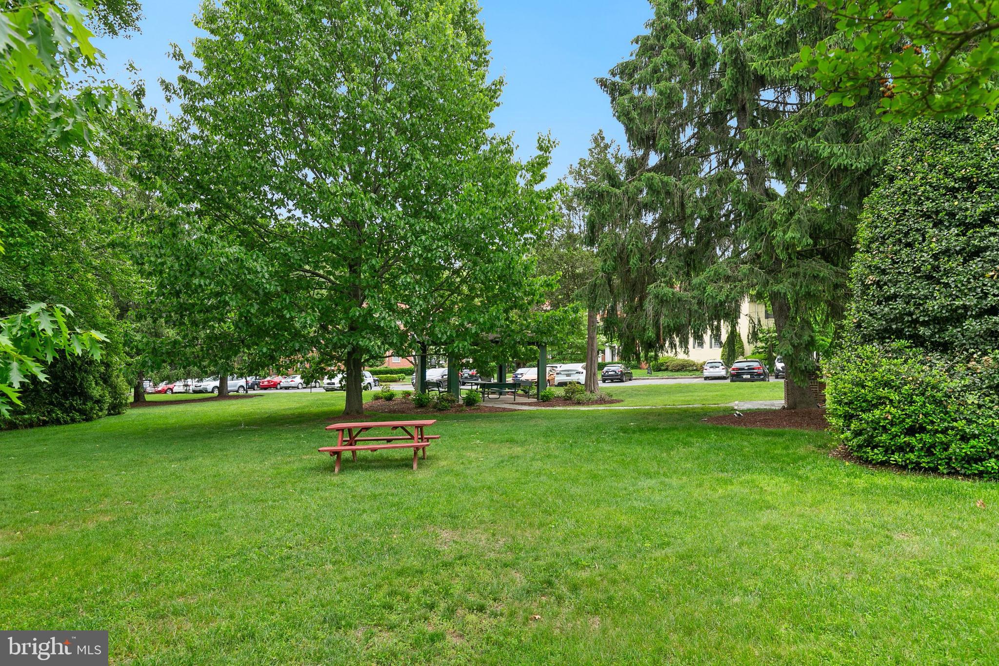ROCK CREEK GARDENS - Residential