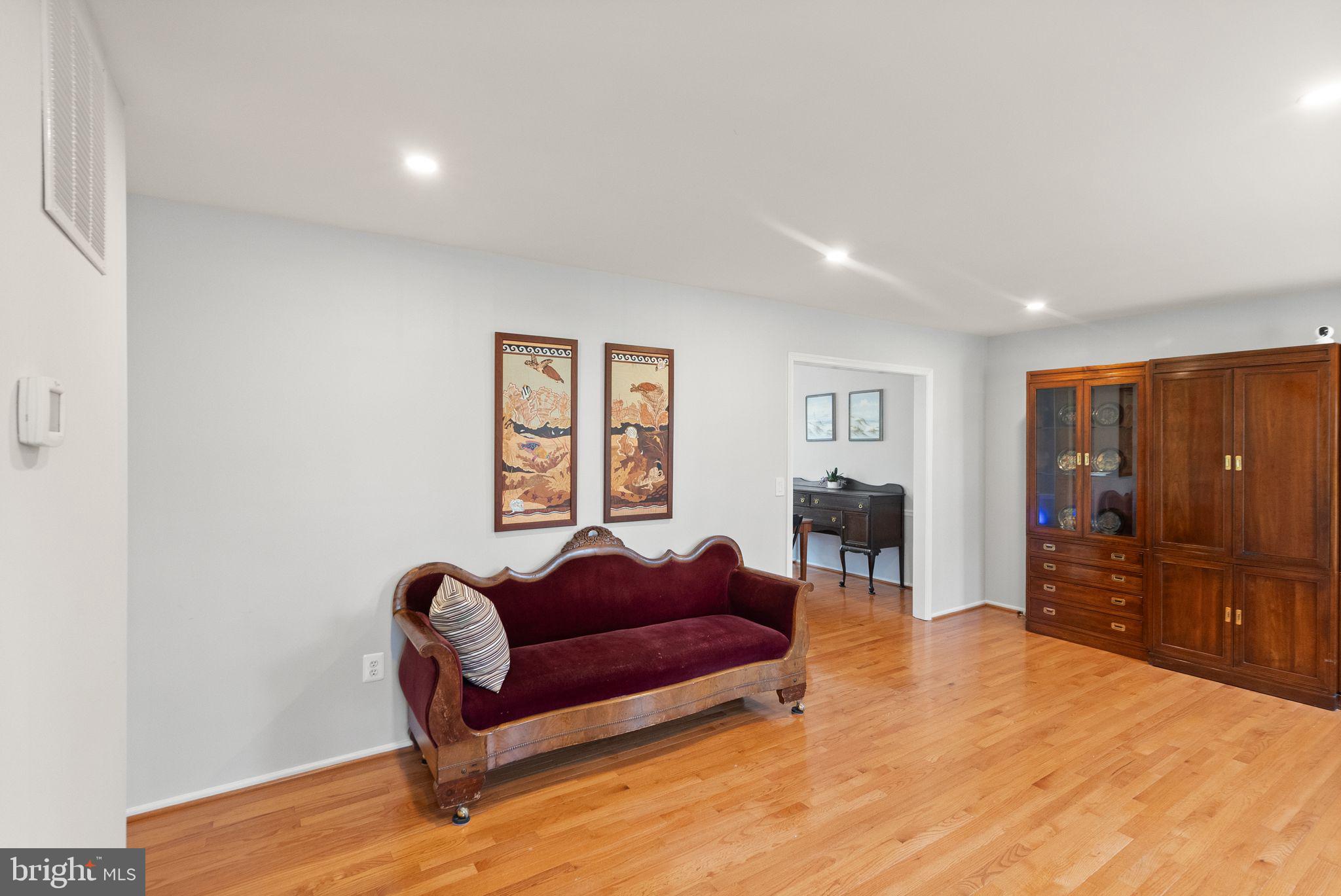 BURKE CENTRE CONSERVANCY - Residential