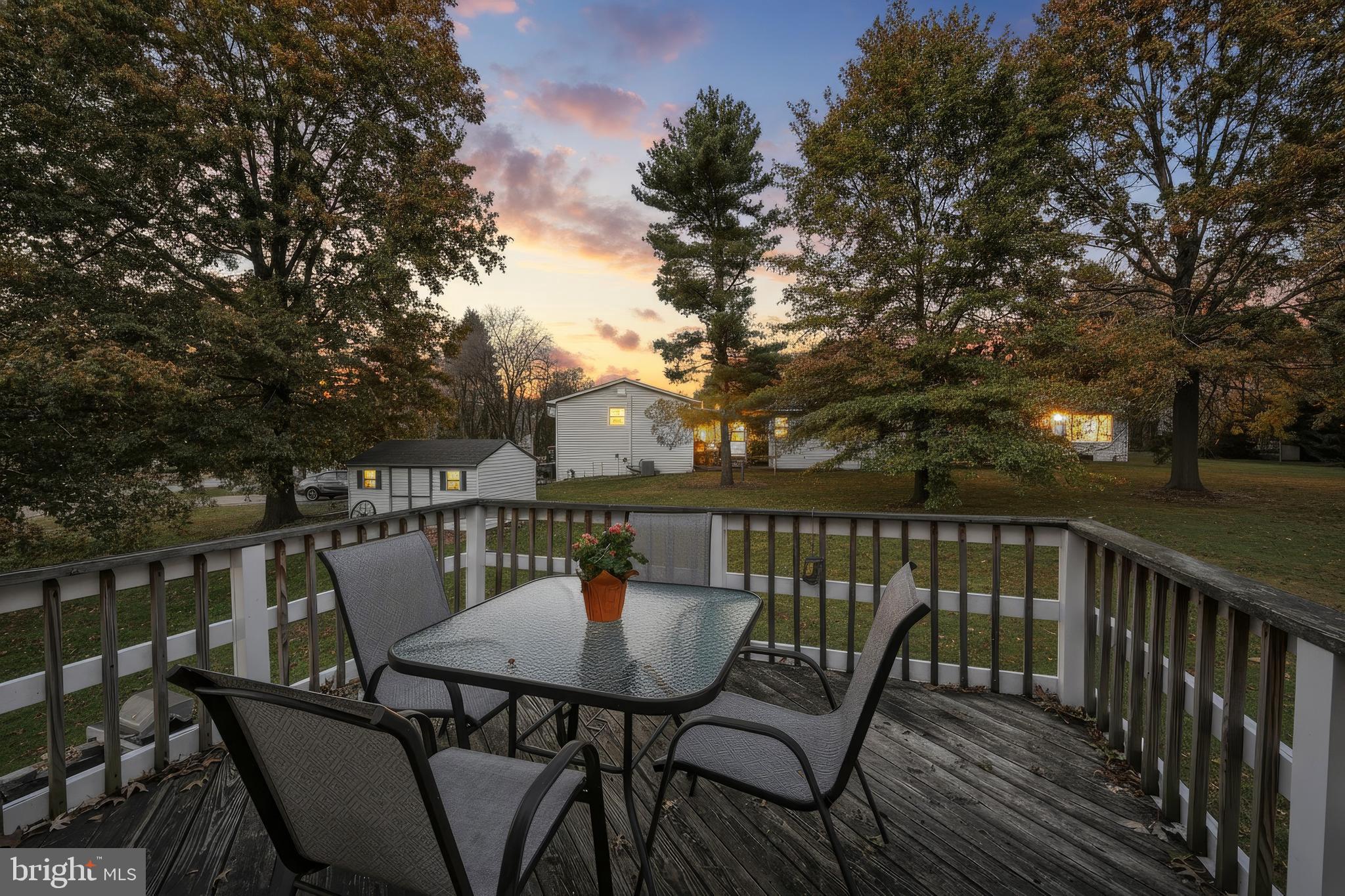 LAKE MEADE - Residential