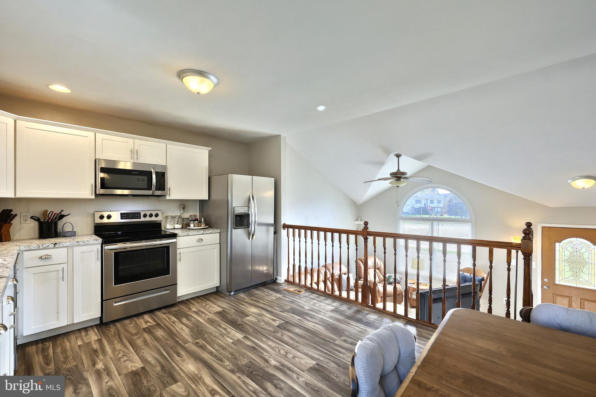 LAKE MEADE - Residential