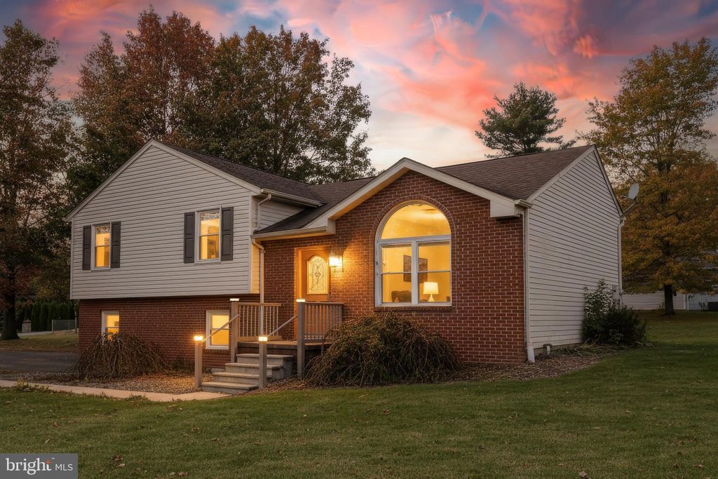 Photo of 42 Pemberton Drive, EAST BERLIN, PA 17316 (MLS # PAAD2020426)