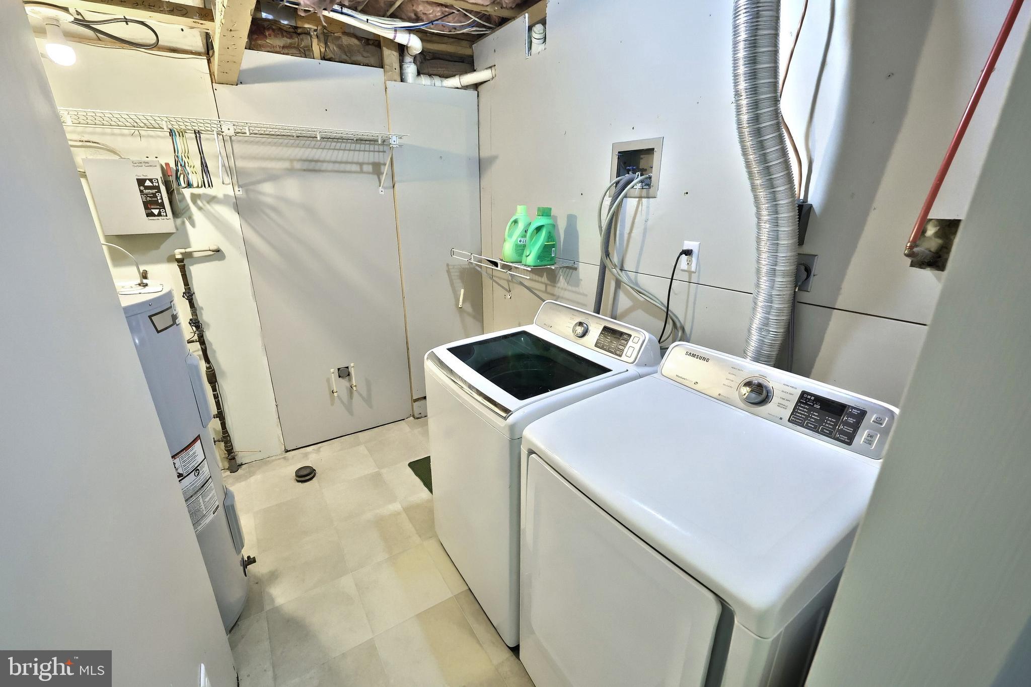 LAKE MEADE - Residential