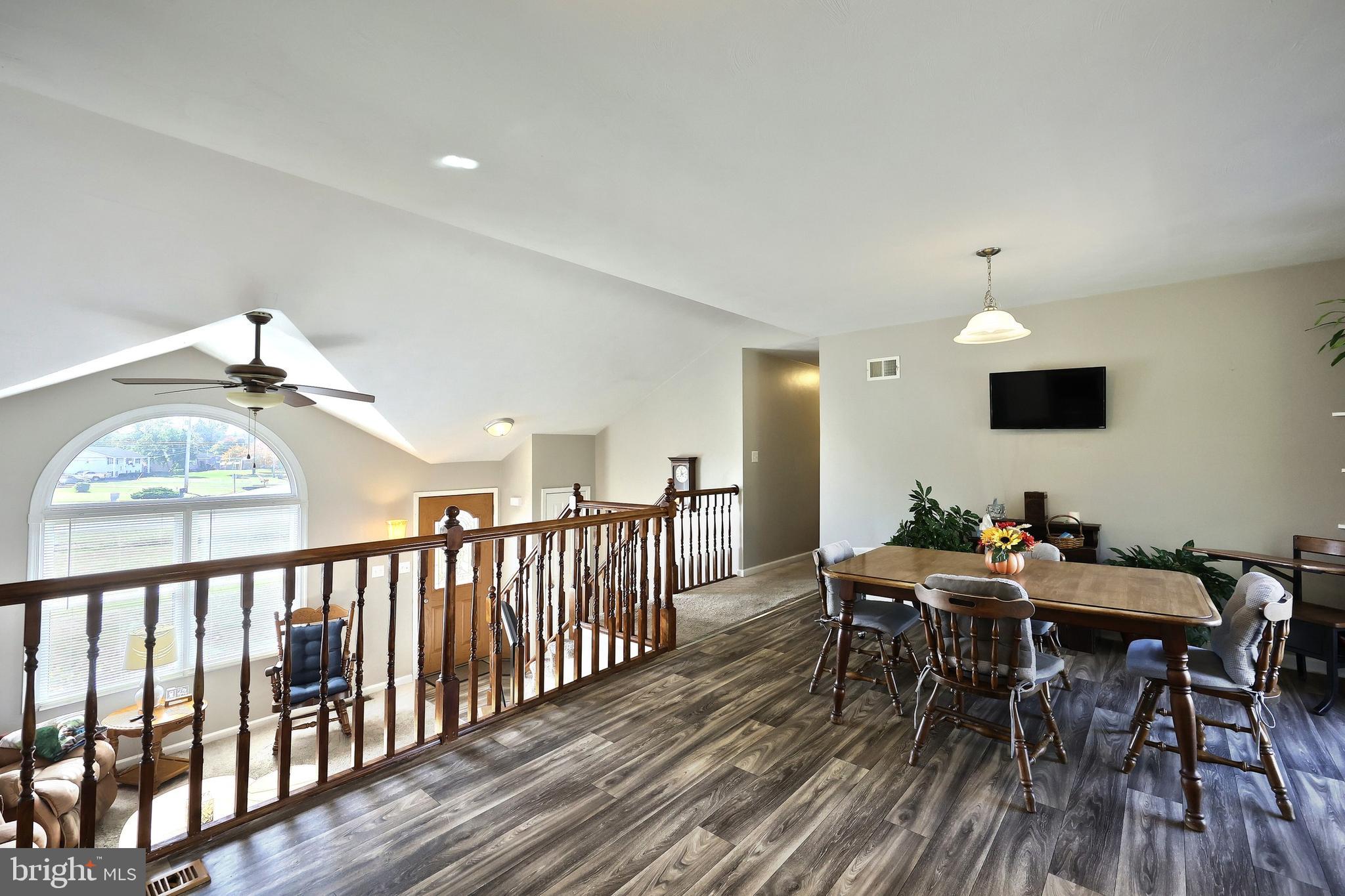 LAKE MEADE - Residential