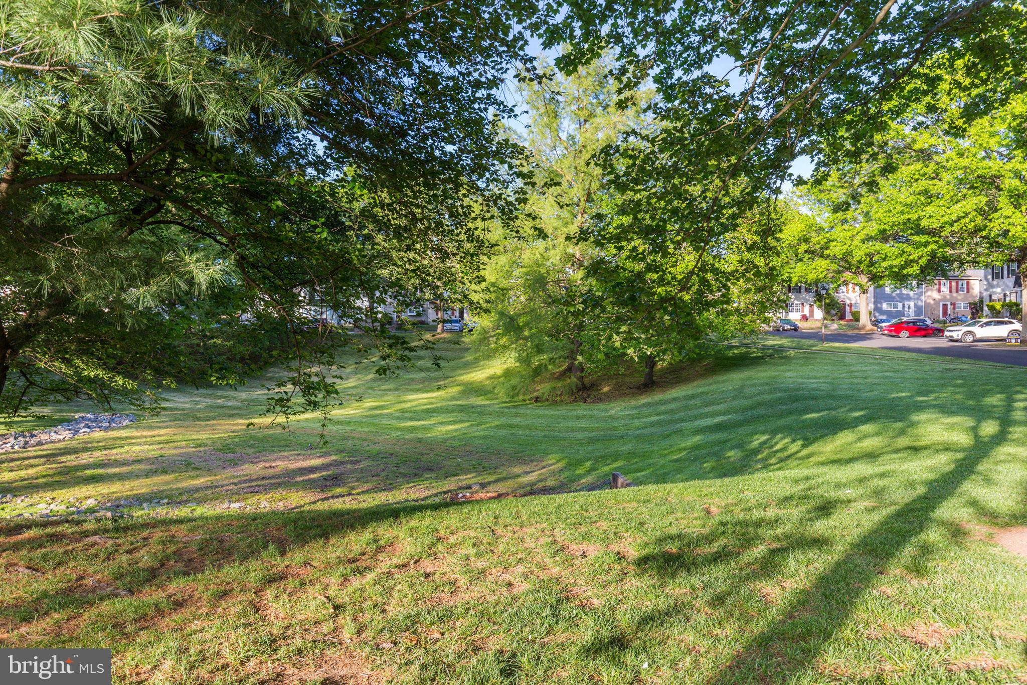 LONDON WOODS - Residential