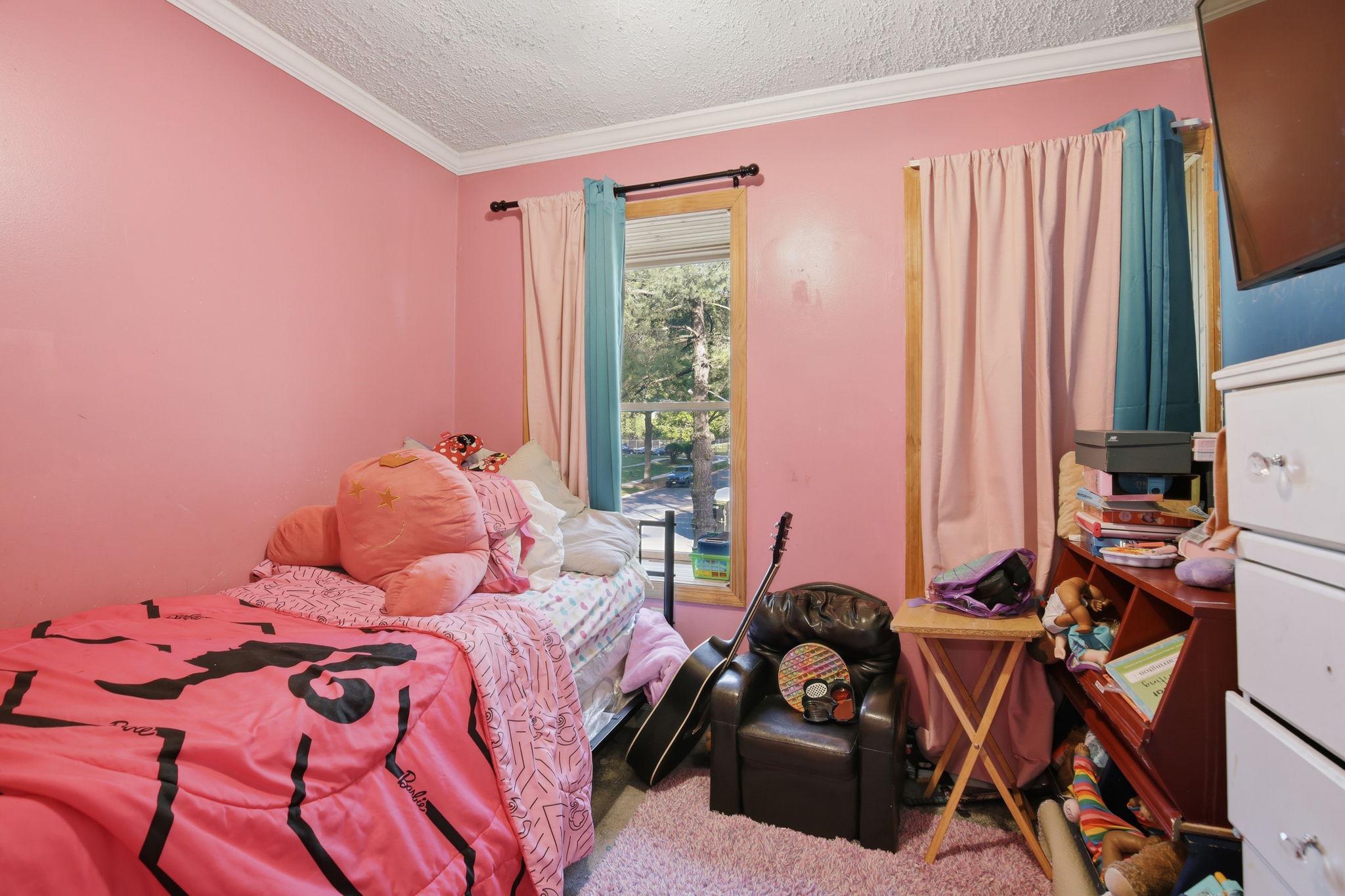 LONDON WOODS - Residential