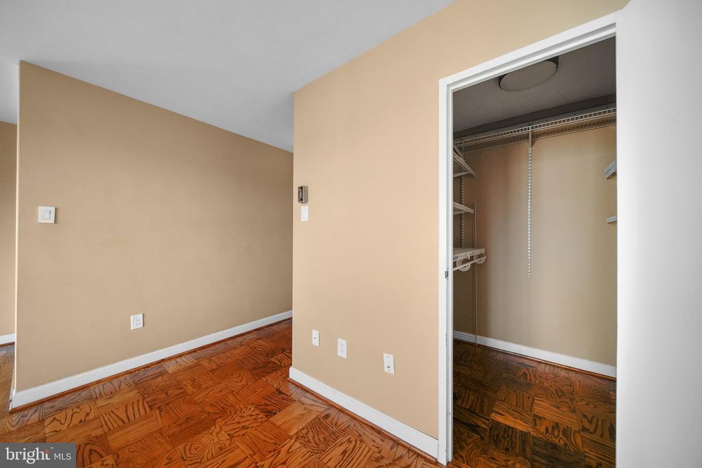 Photo of 6641 Wakefield Drive #405, ALEXANDRIA, VA 22307 (MLS # VAFX2268638)