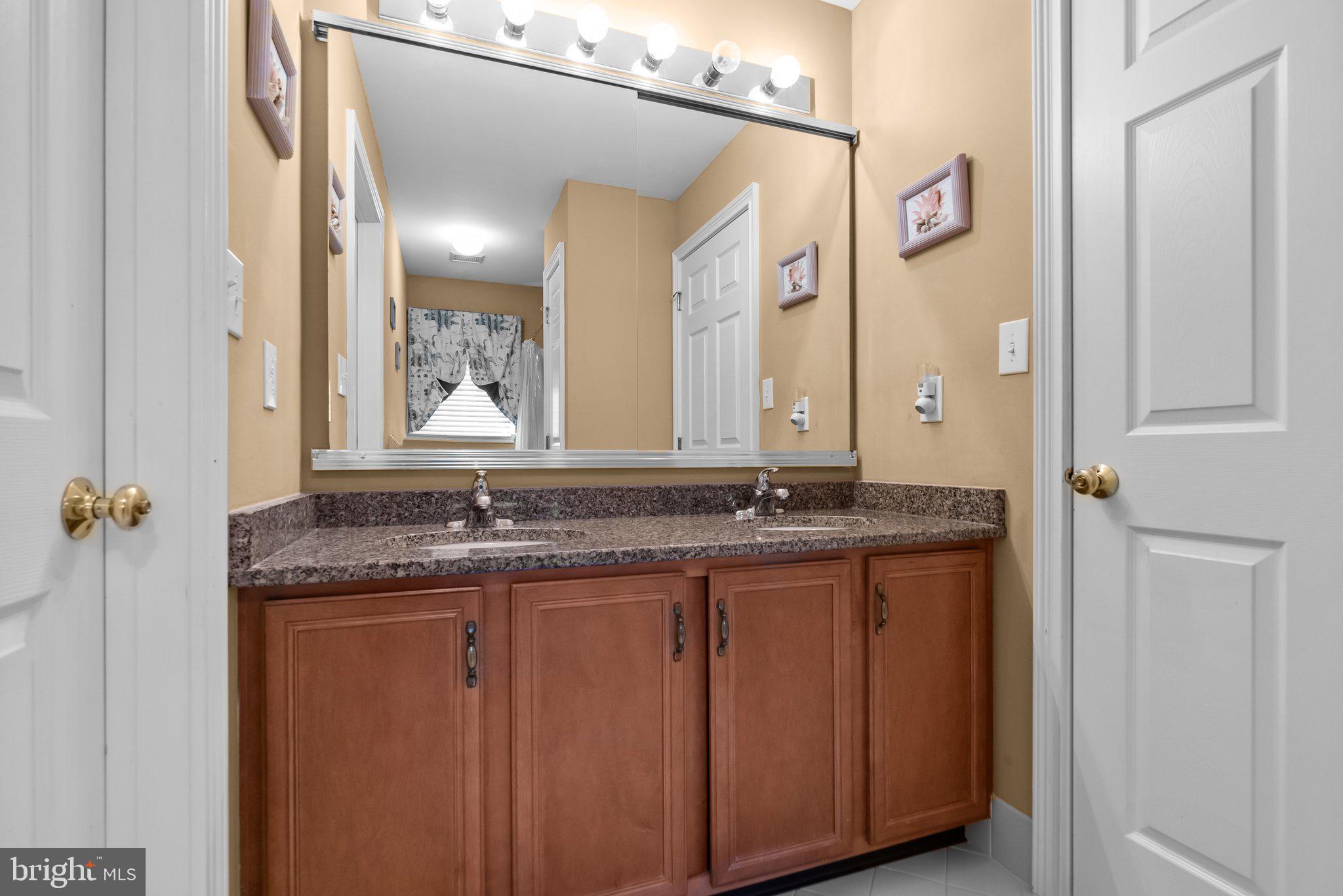 NORTHAMPTON HUNT - Residential