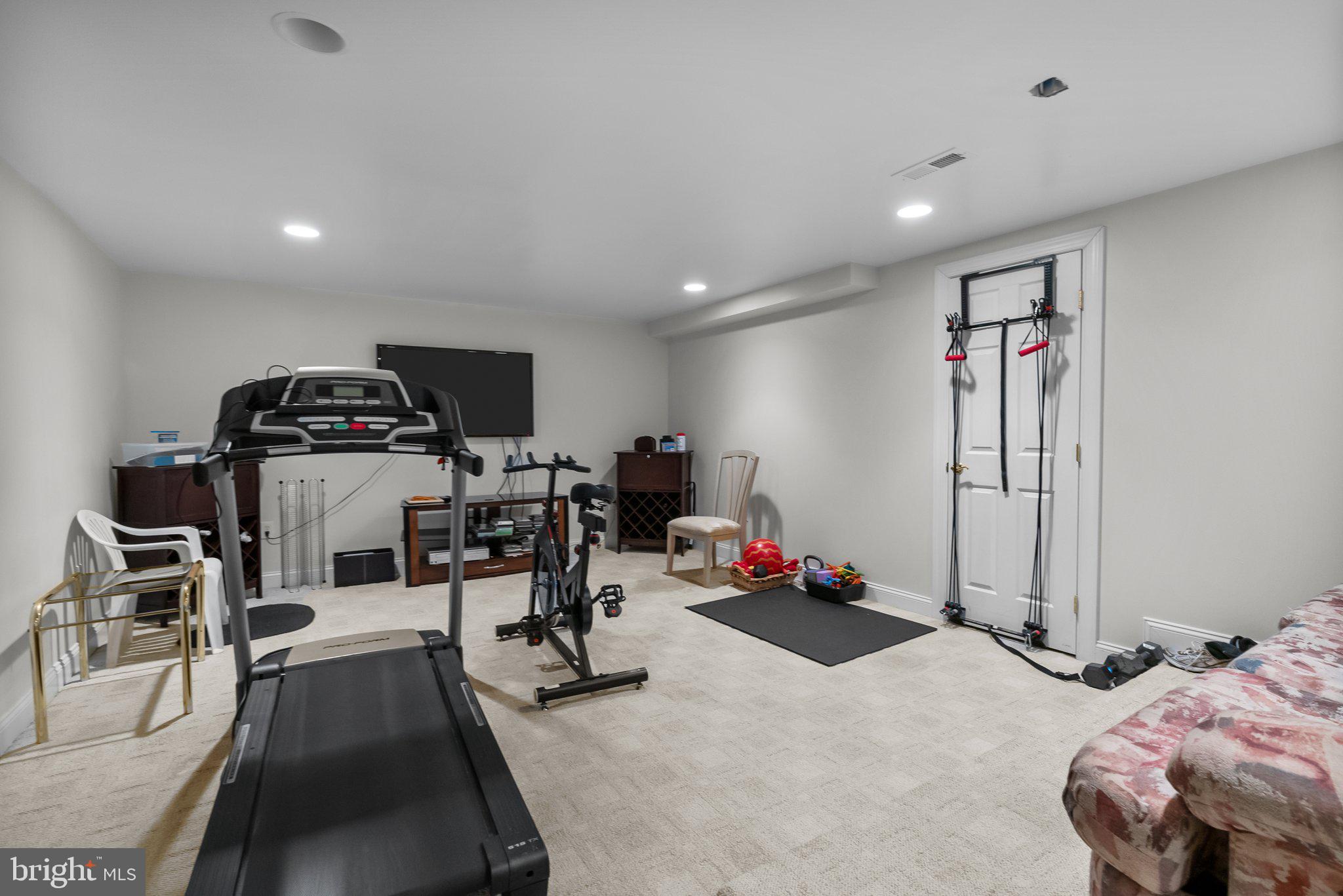 NORTHAMPTON HUNT - Residential