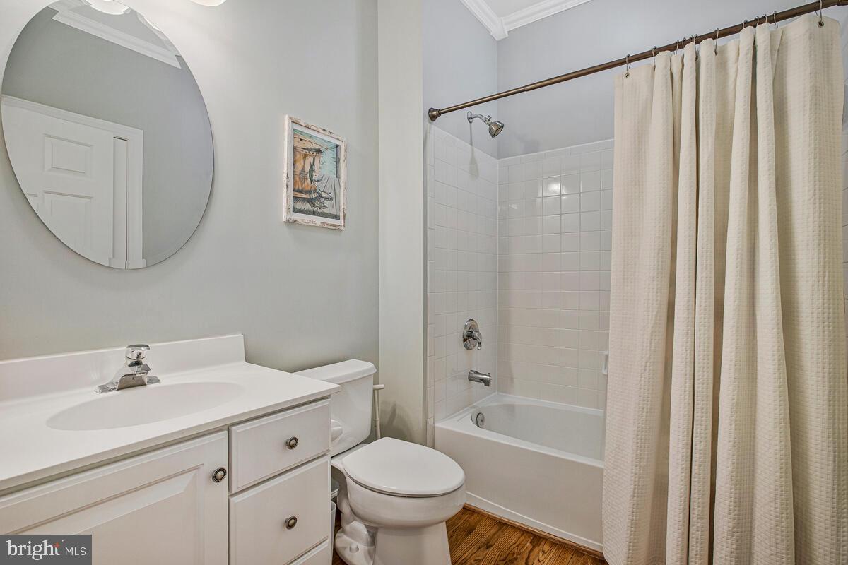 SOUTH RIVER COLONY - Residential