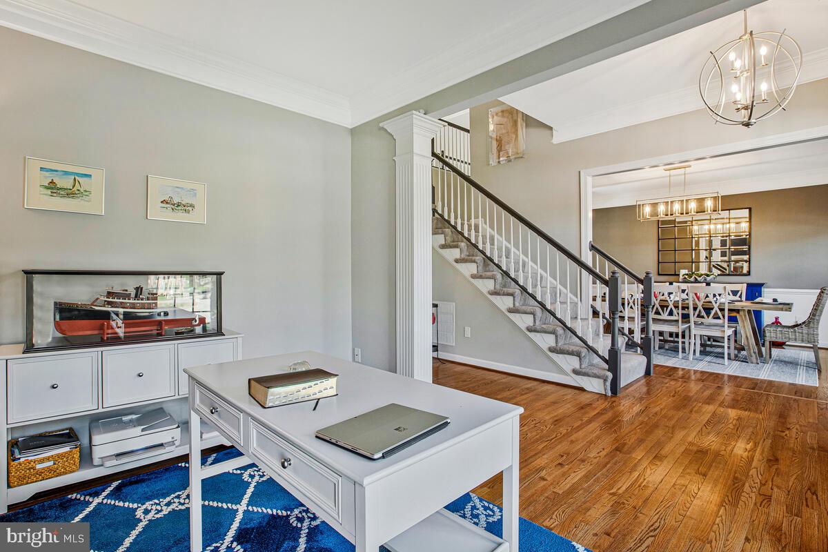 SOUTH RIVER COLONY - Residential