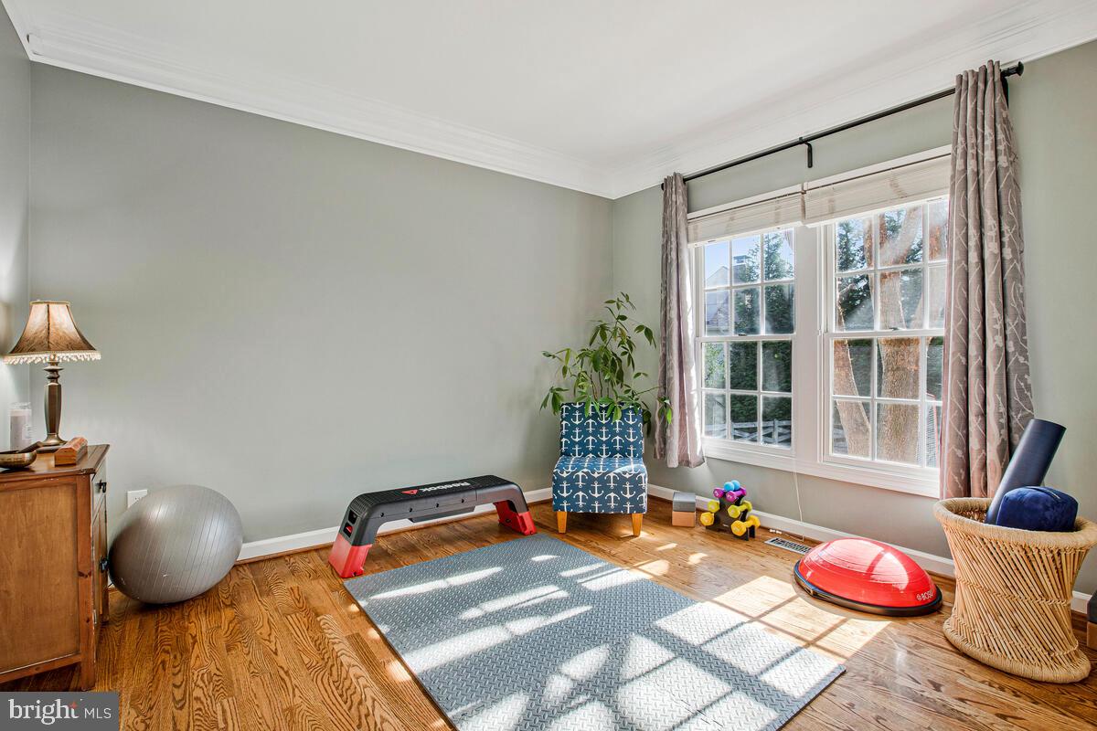 SOUTH RIVER COLONY - Residential