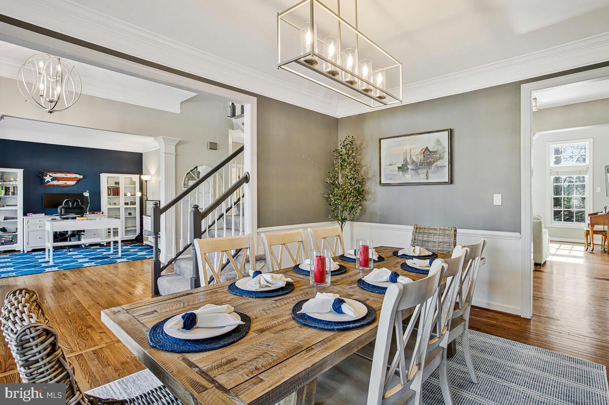 SOUTH RIVER COLONY - Residential