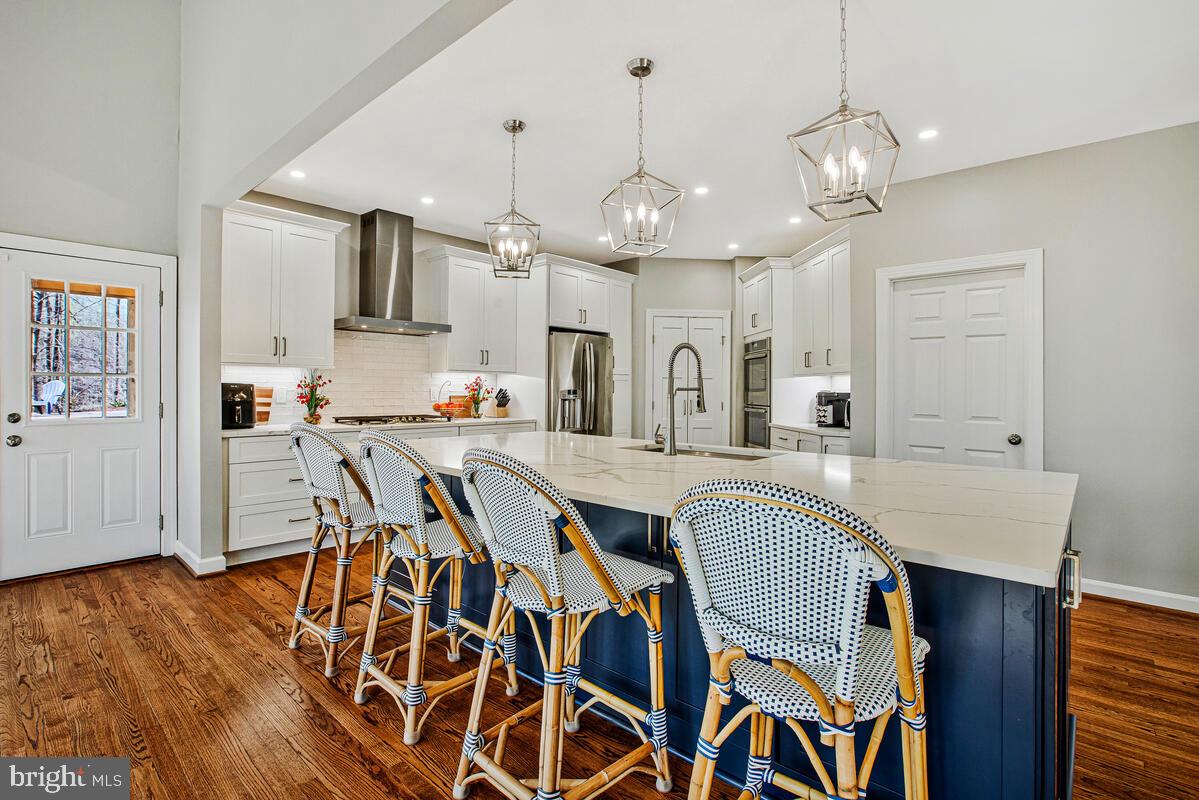 SOUTH RIVER COLONY - Residential