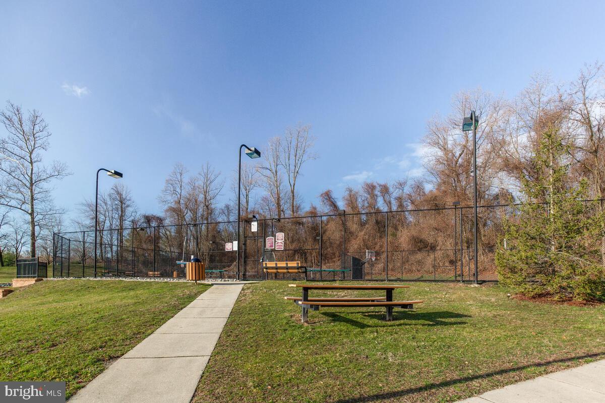 SOUTH RIVER COLONY - Residential