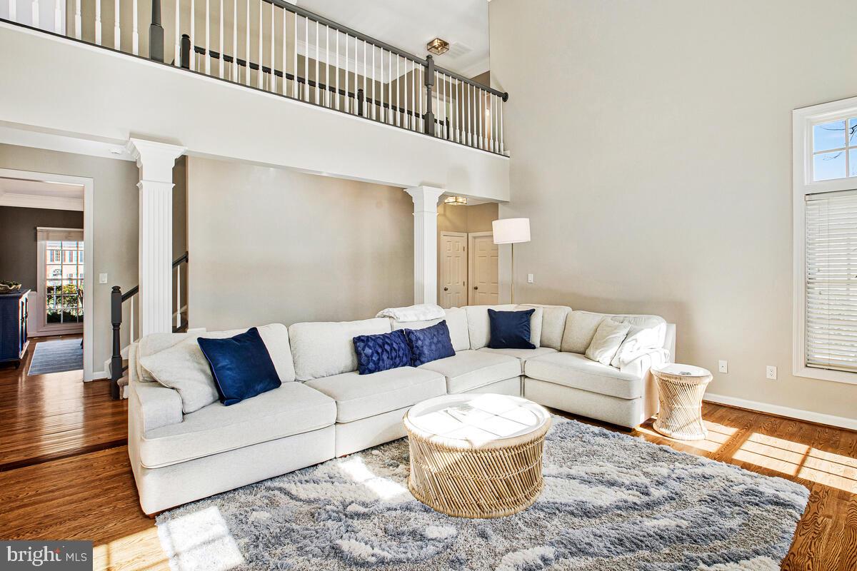 SOUTH RIVER COLONY - Residential