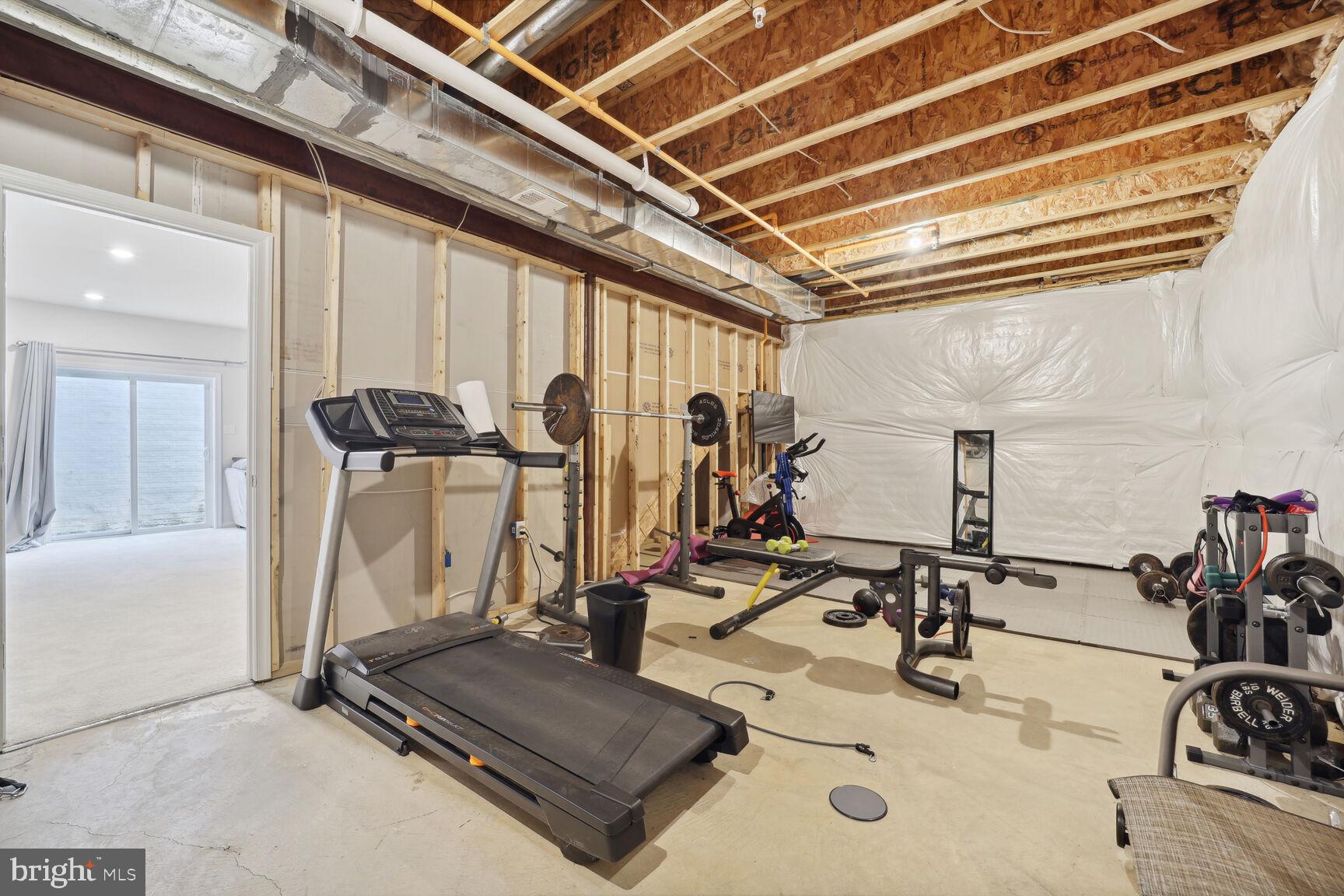 BROAD CREEK HOLLOW - Residential