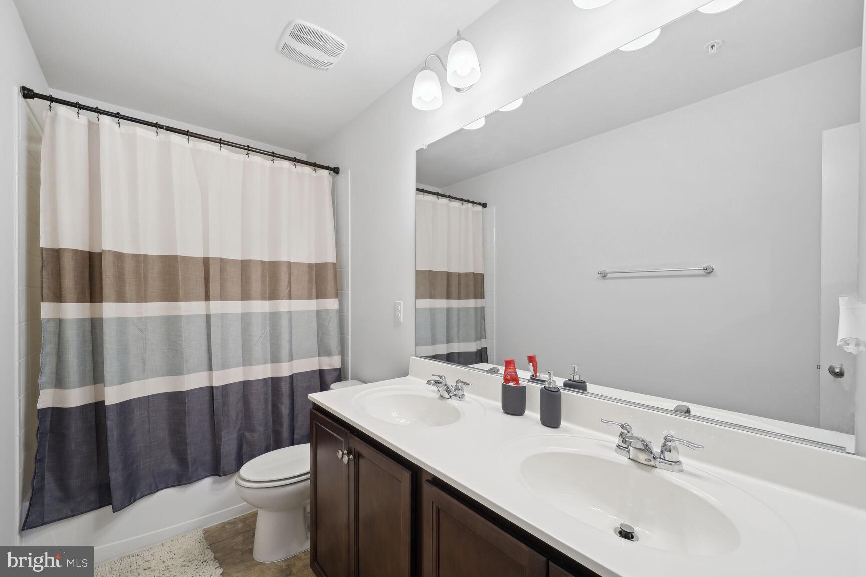 BROAD CREEK HOLLOW - Residential