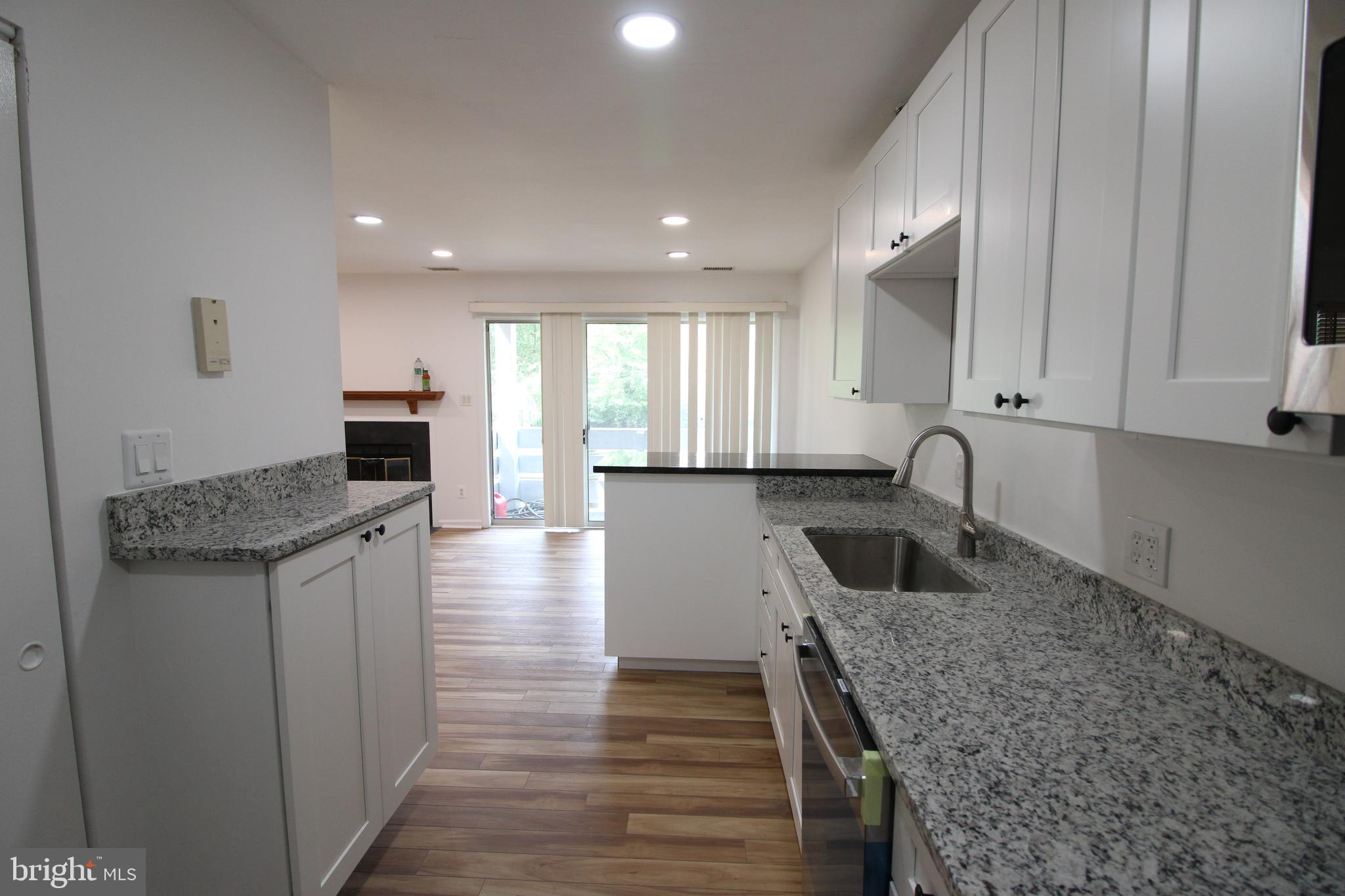 3150 ANCHORWAY COURT E