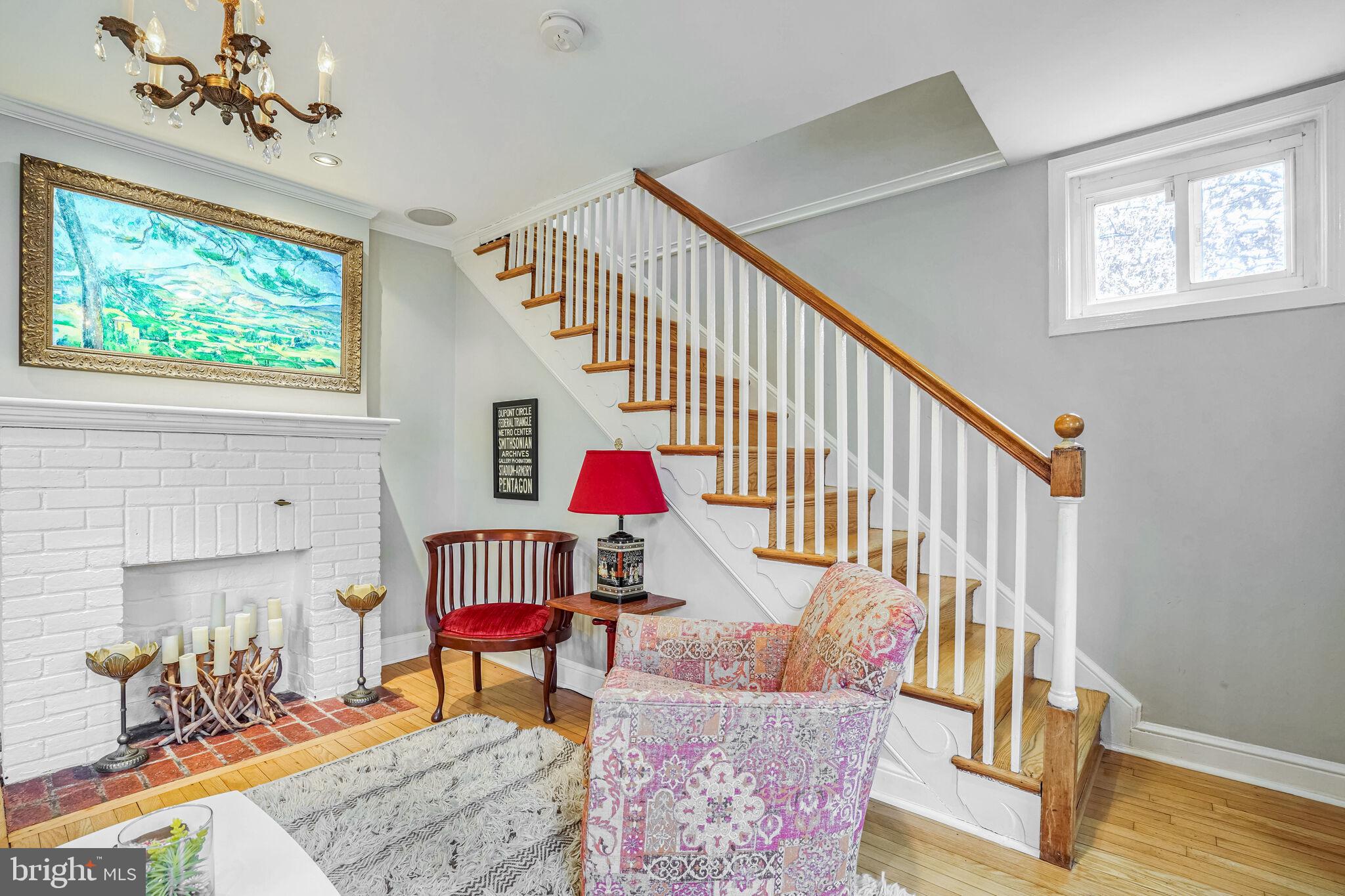 SUNNYSIDE - Residential