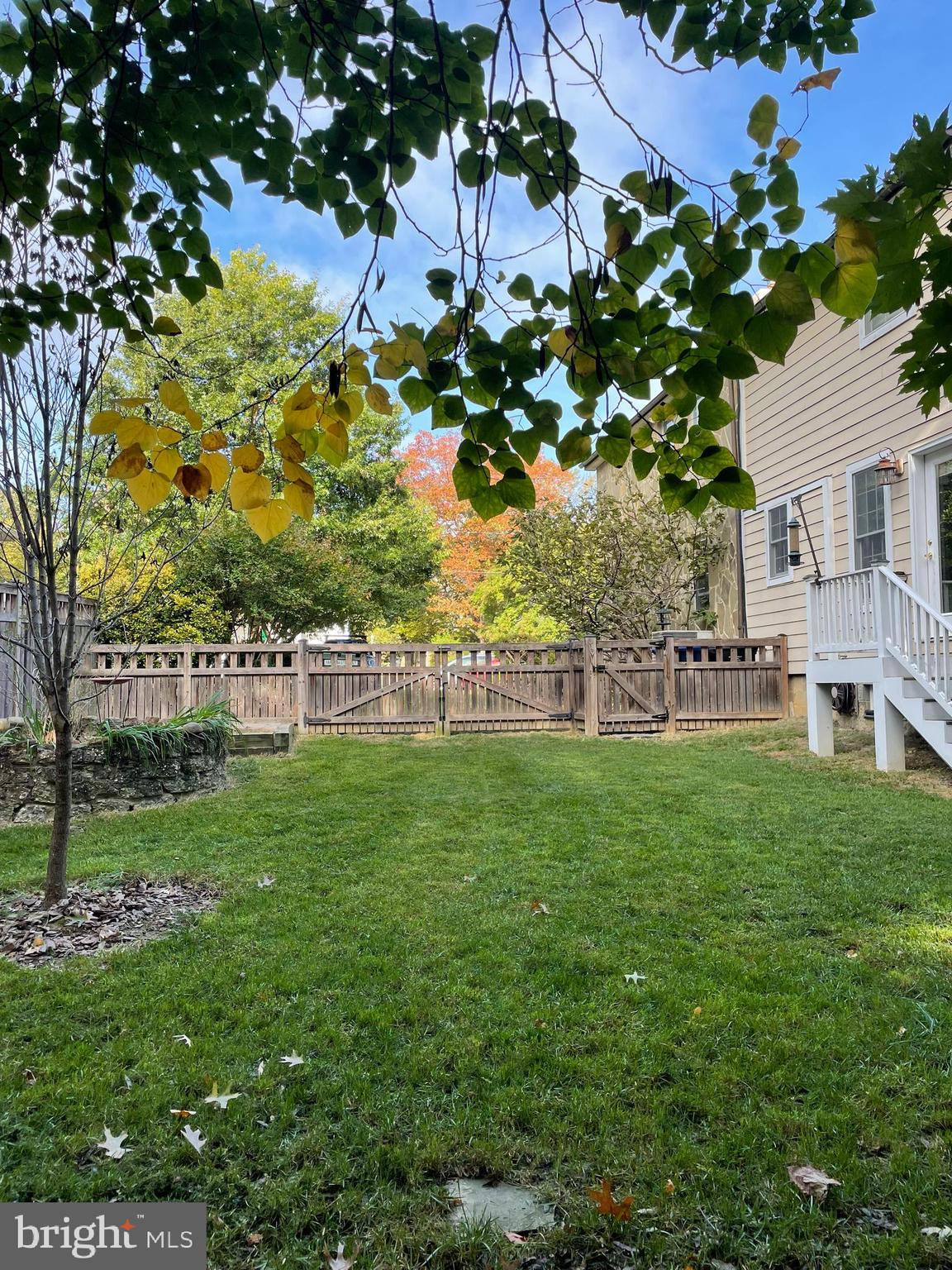 SUNNYSIDE - Residential