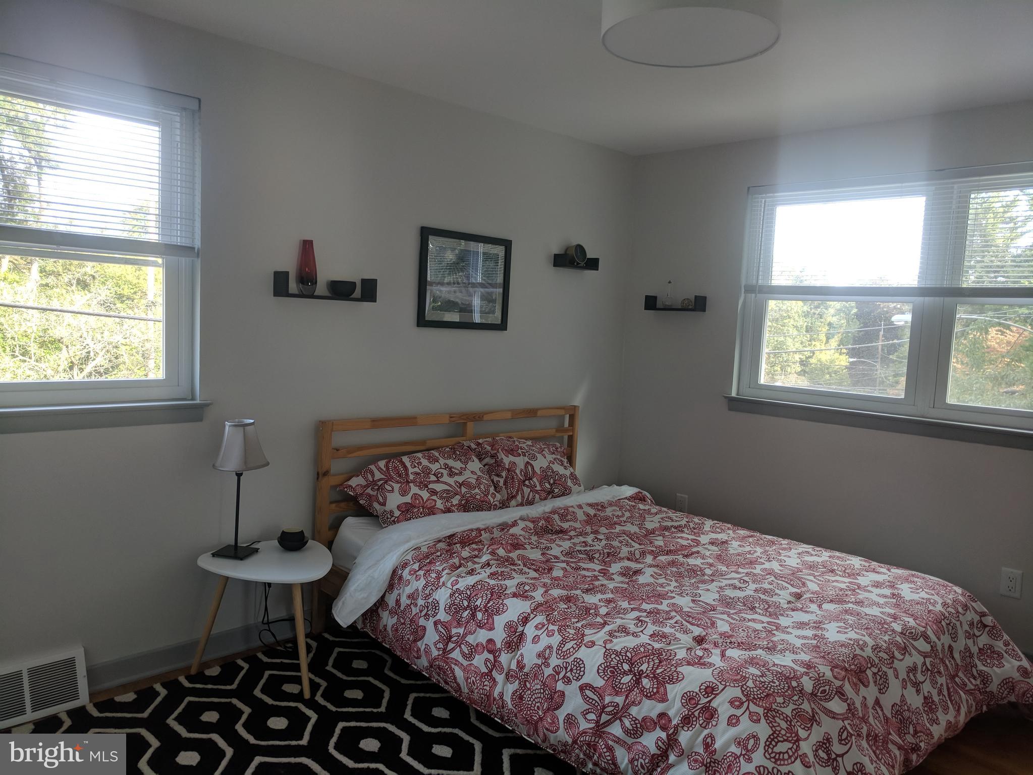 ROXBOROUGH - Residential Lease