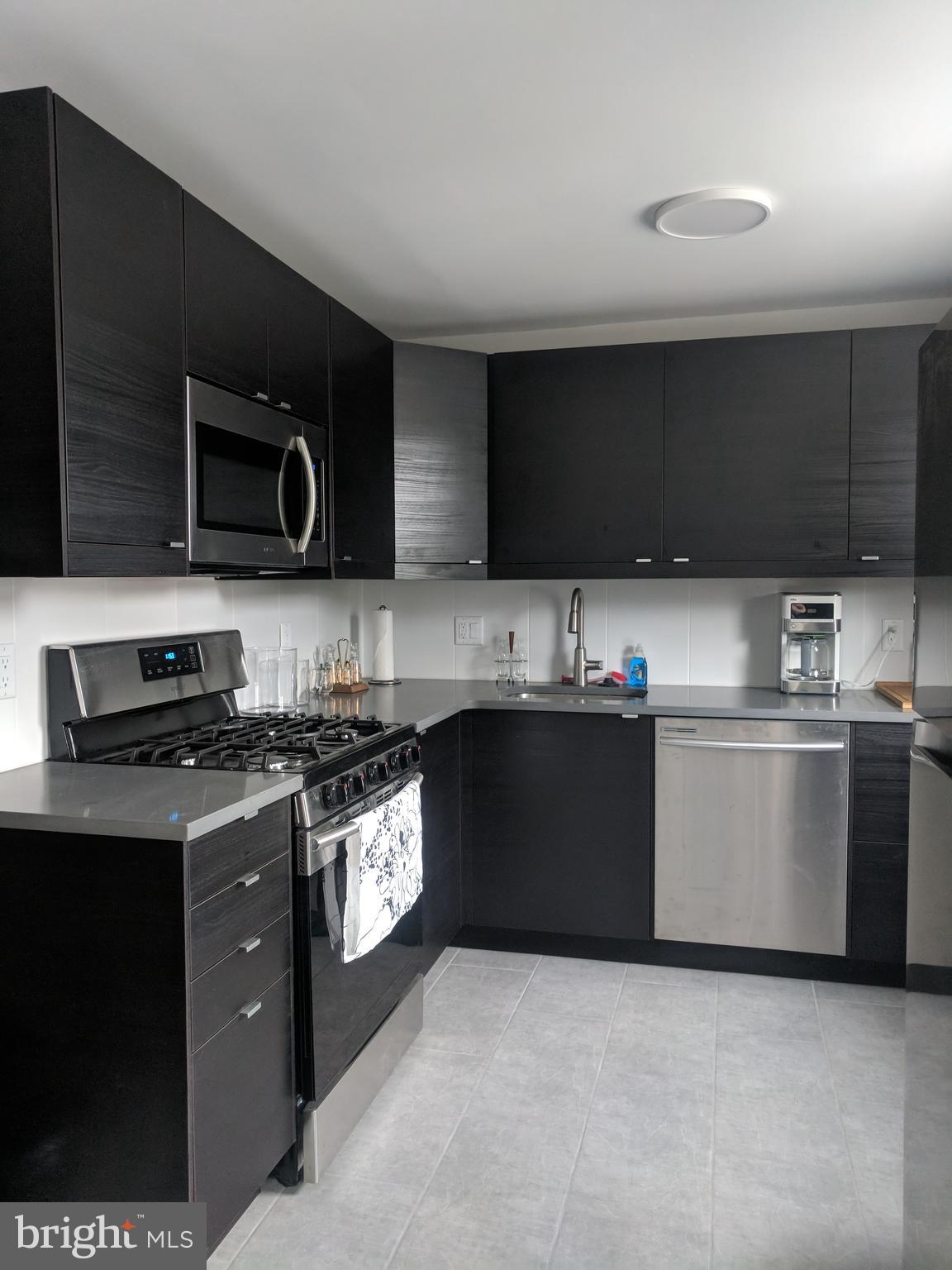 ROXBOROUGH - Residential Lease