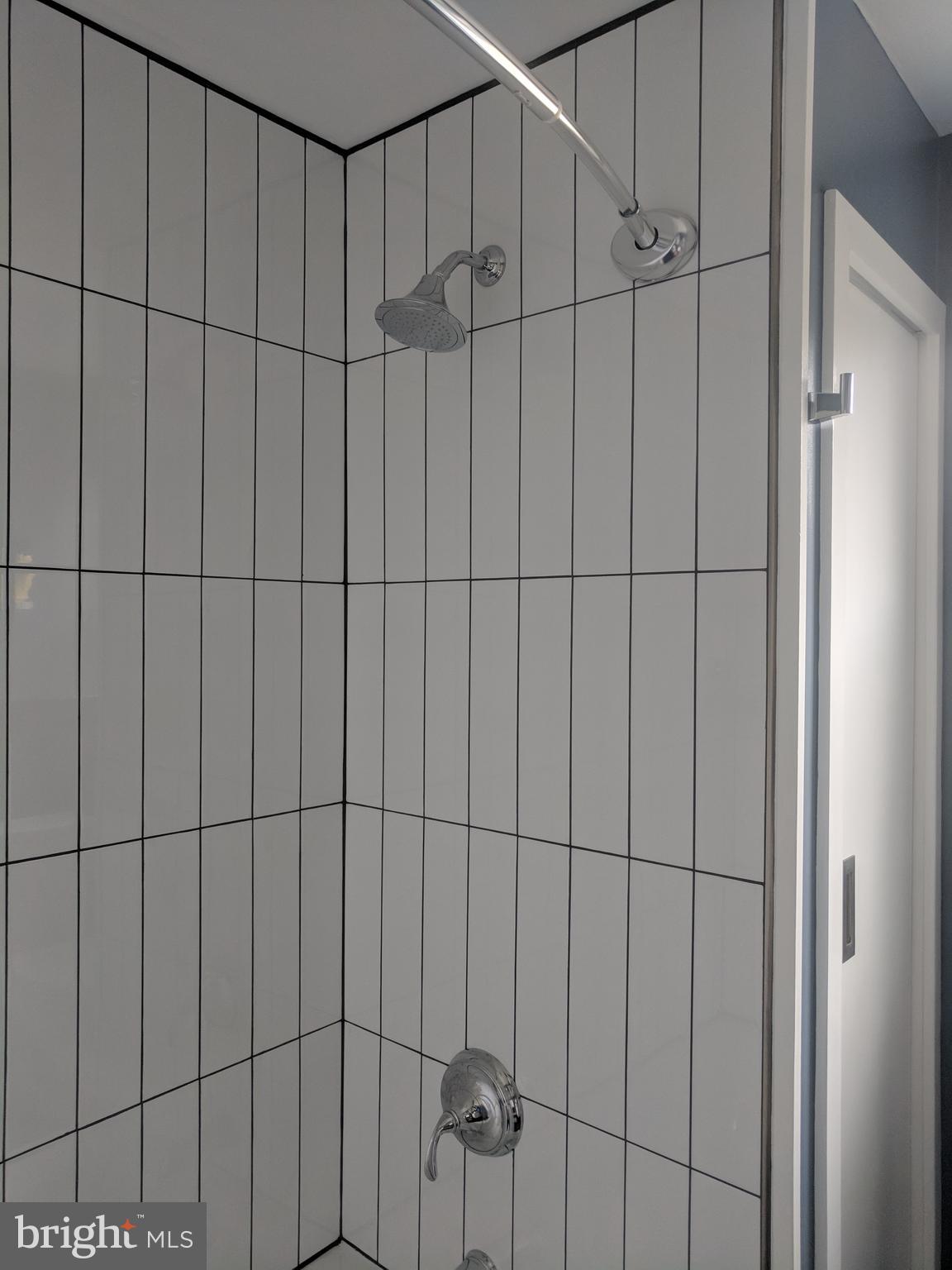 ROXBOROUGH - Residential Lease