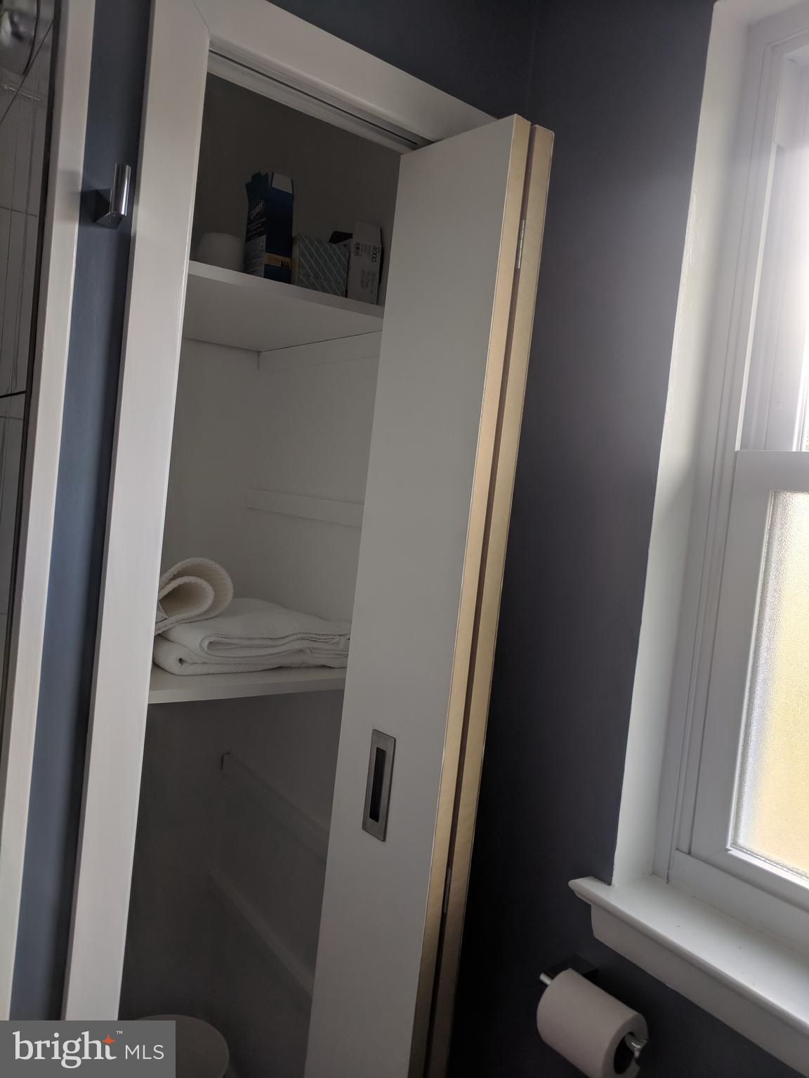 ROXBOROUGH - Residential Lease