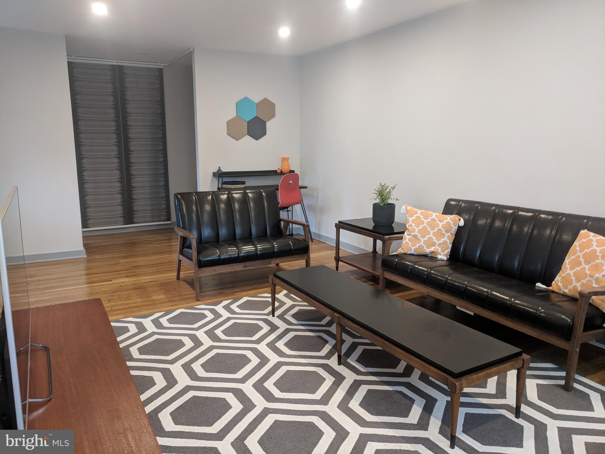 ROXBOROUGH - Residential Lease