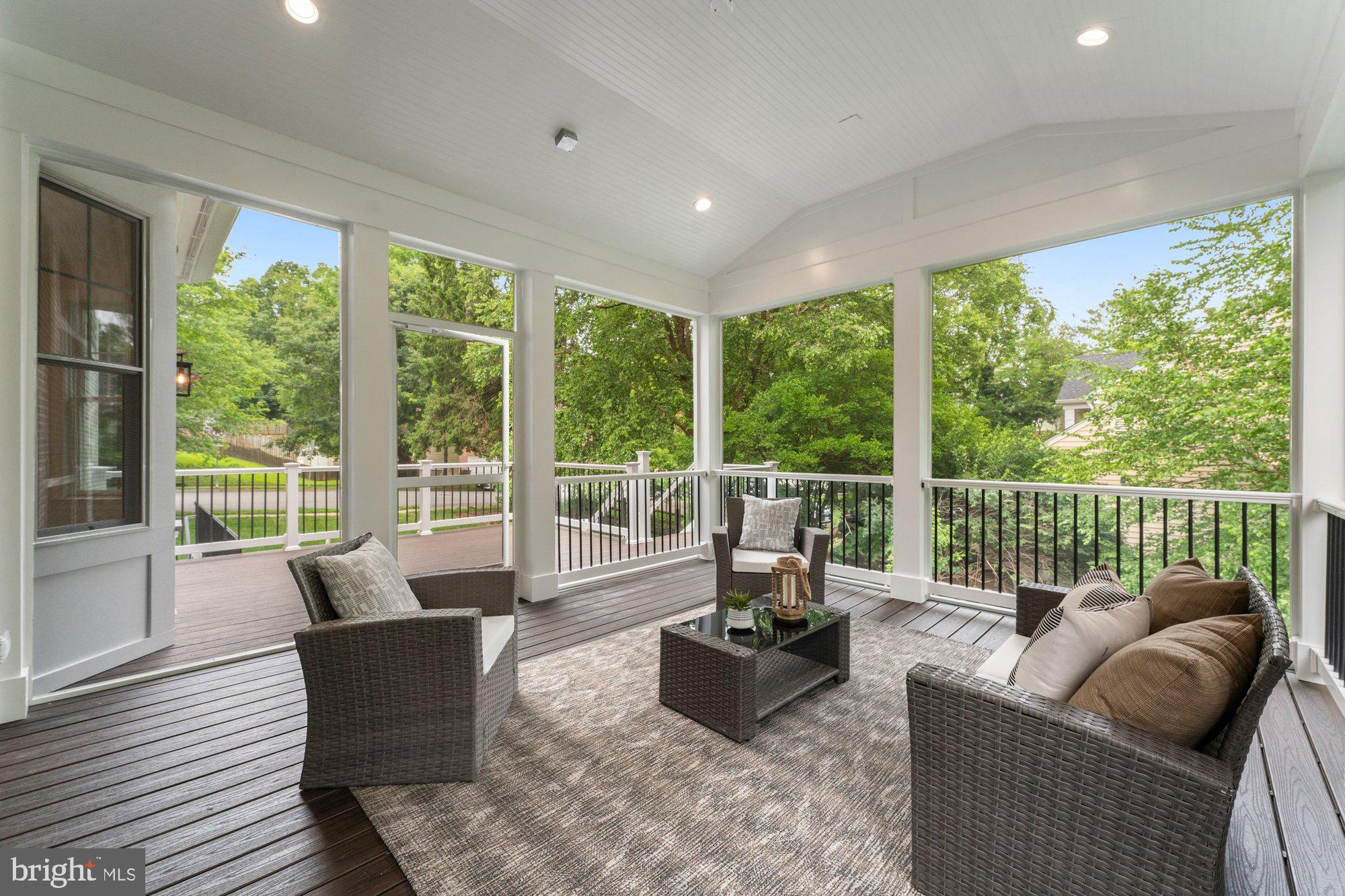 VIENNA HILLS - Residential