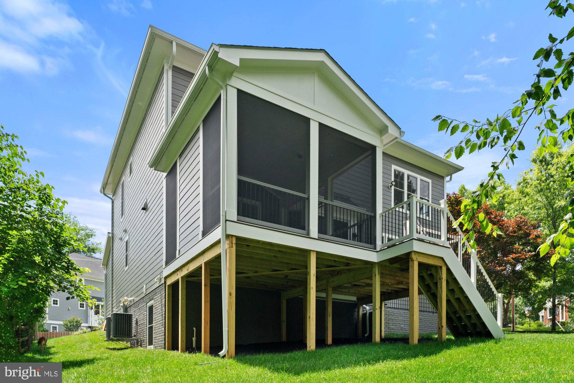 VIENNA HILLS - Residential