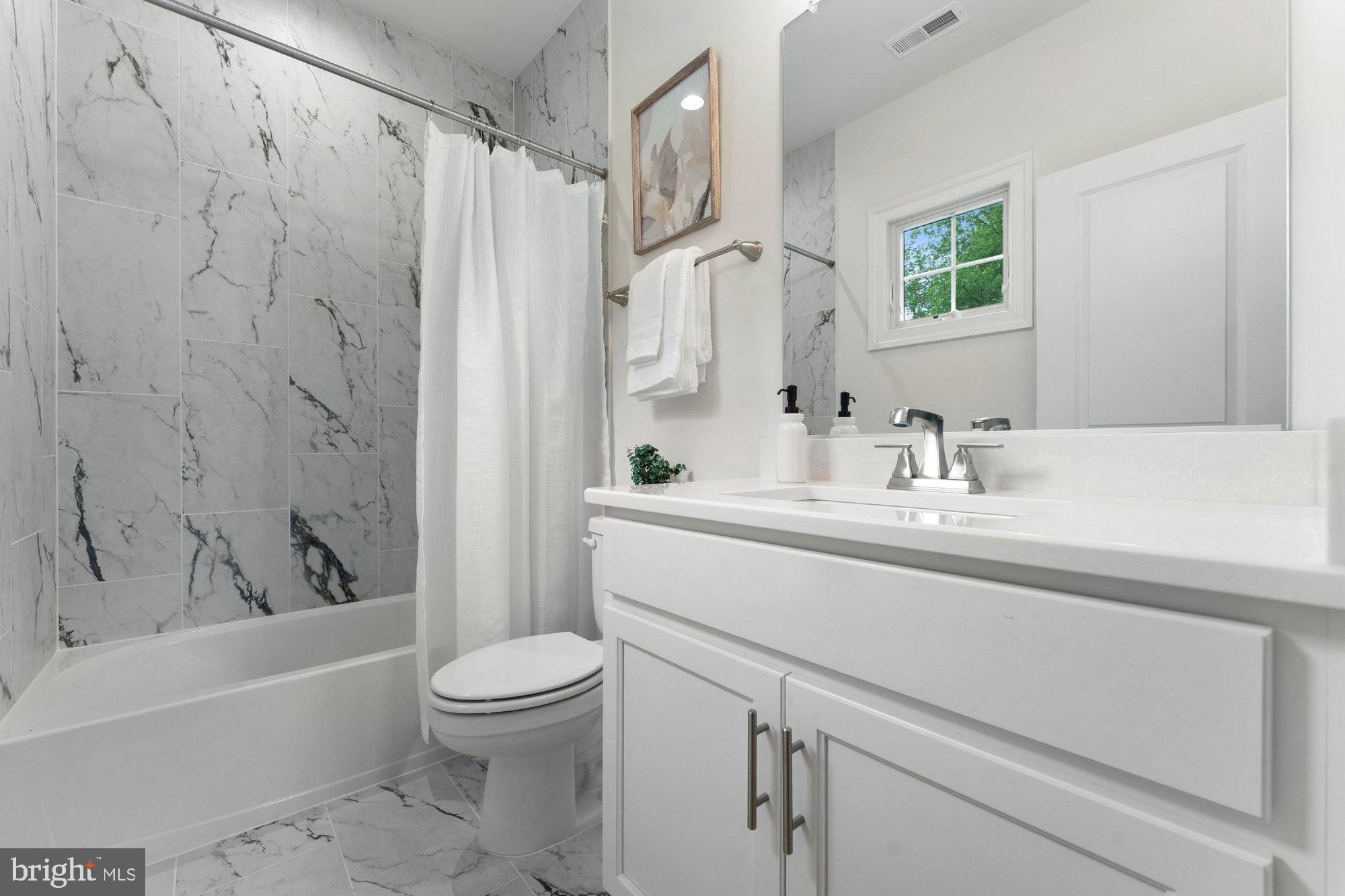 VIENNA HILLS - Residential