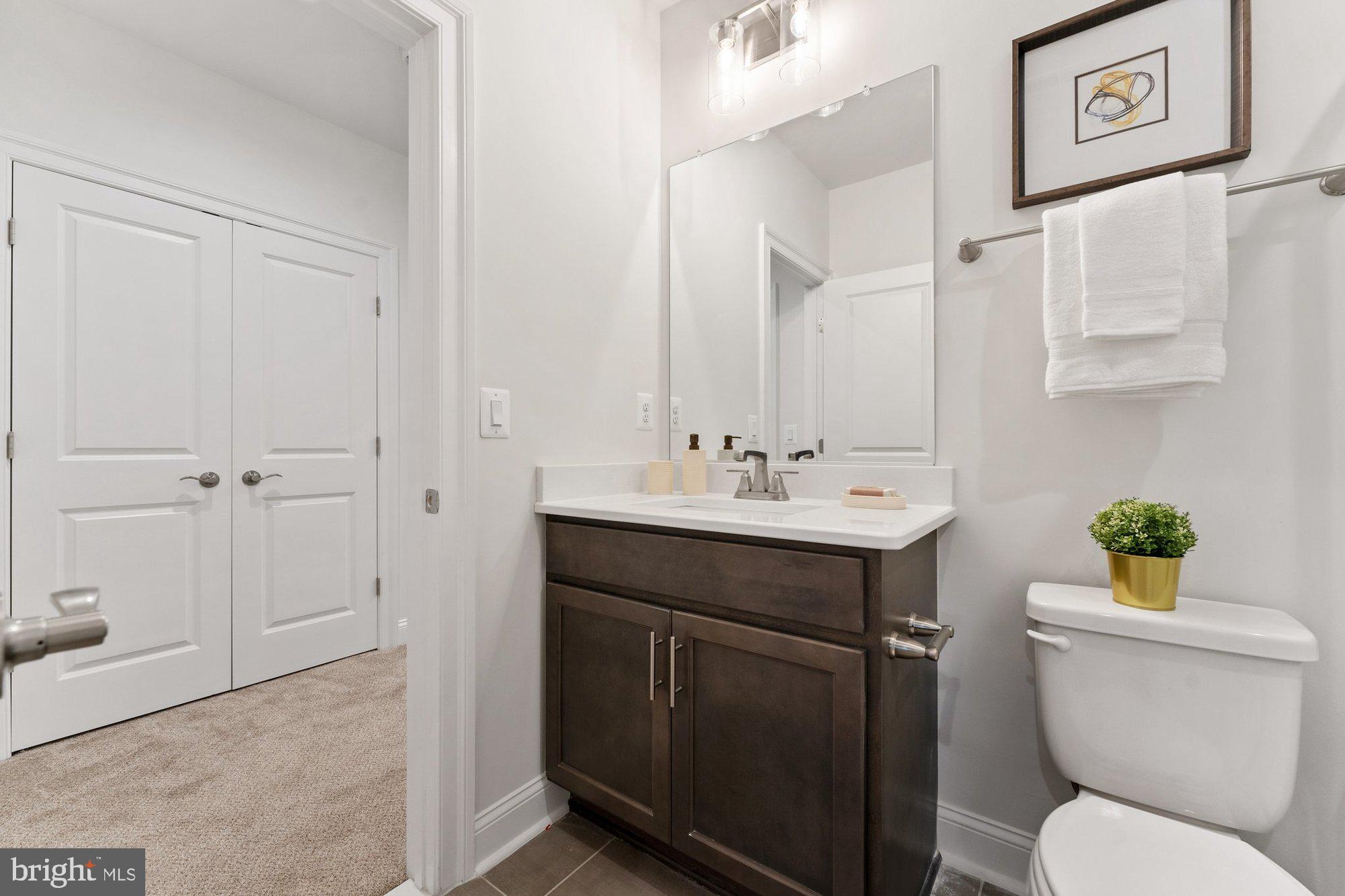 VIENNA HILLS - Residential