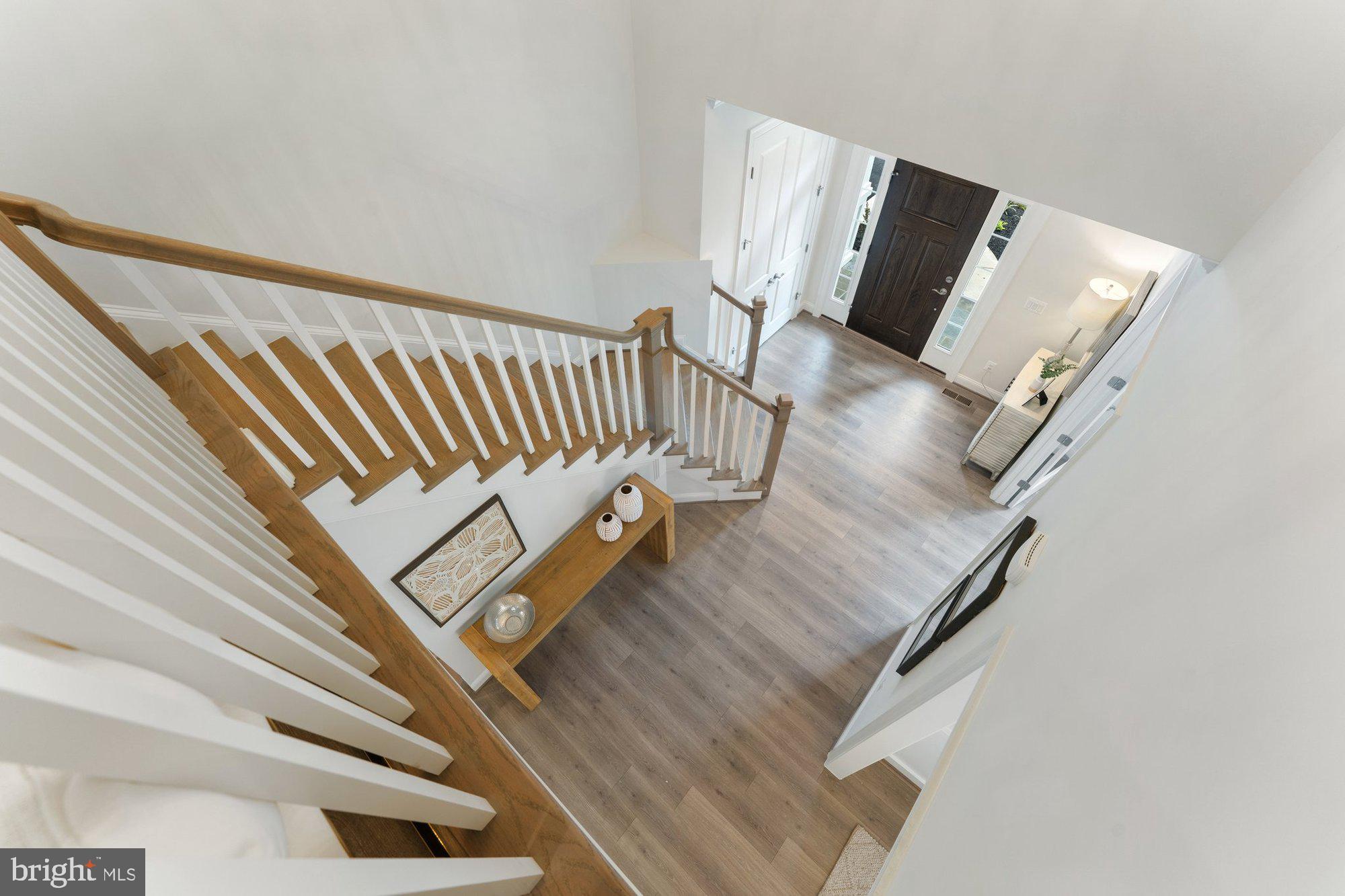 VIENNA HILLS - Residential