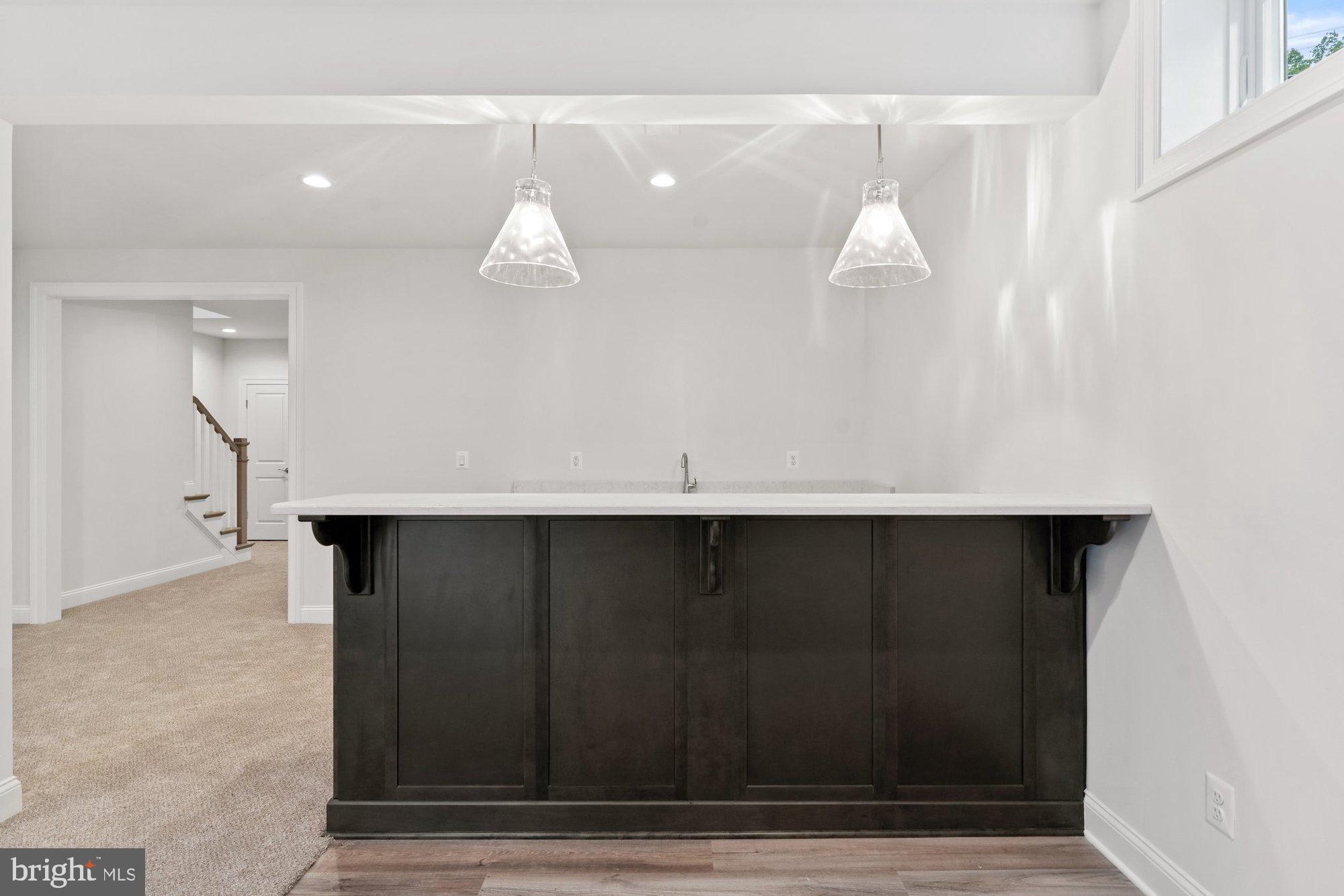 VIENNA HILLS - Residential