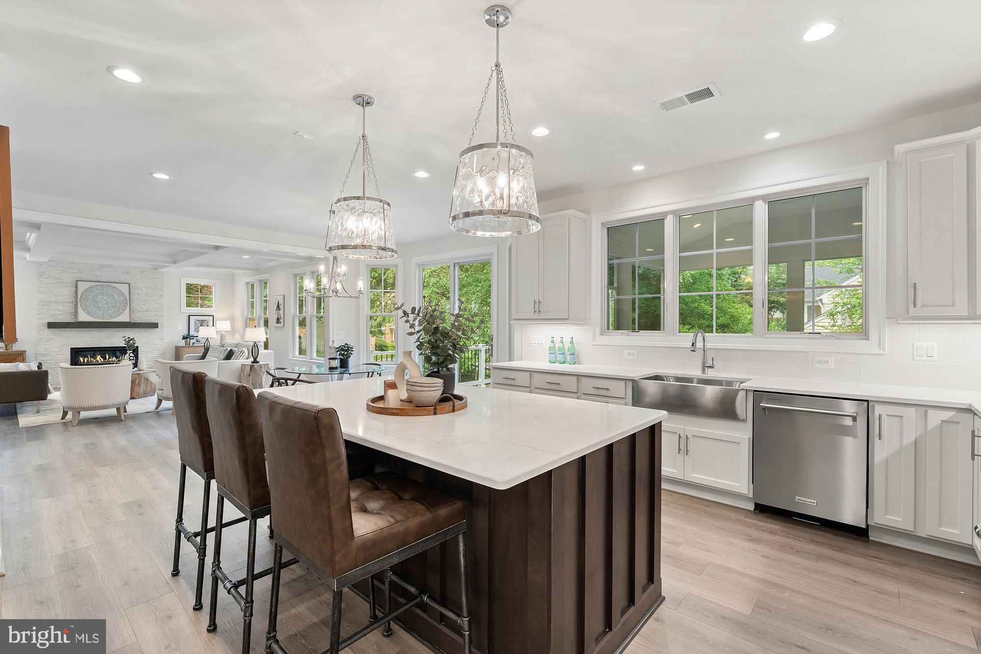 VIENNA HILLS - Residential