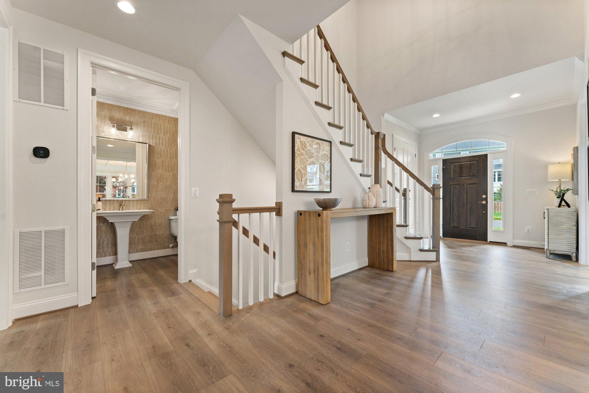 VIENNA HILLS - Residential