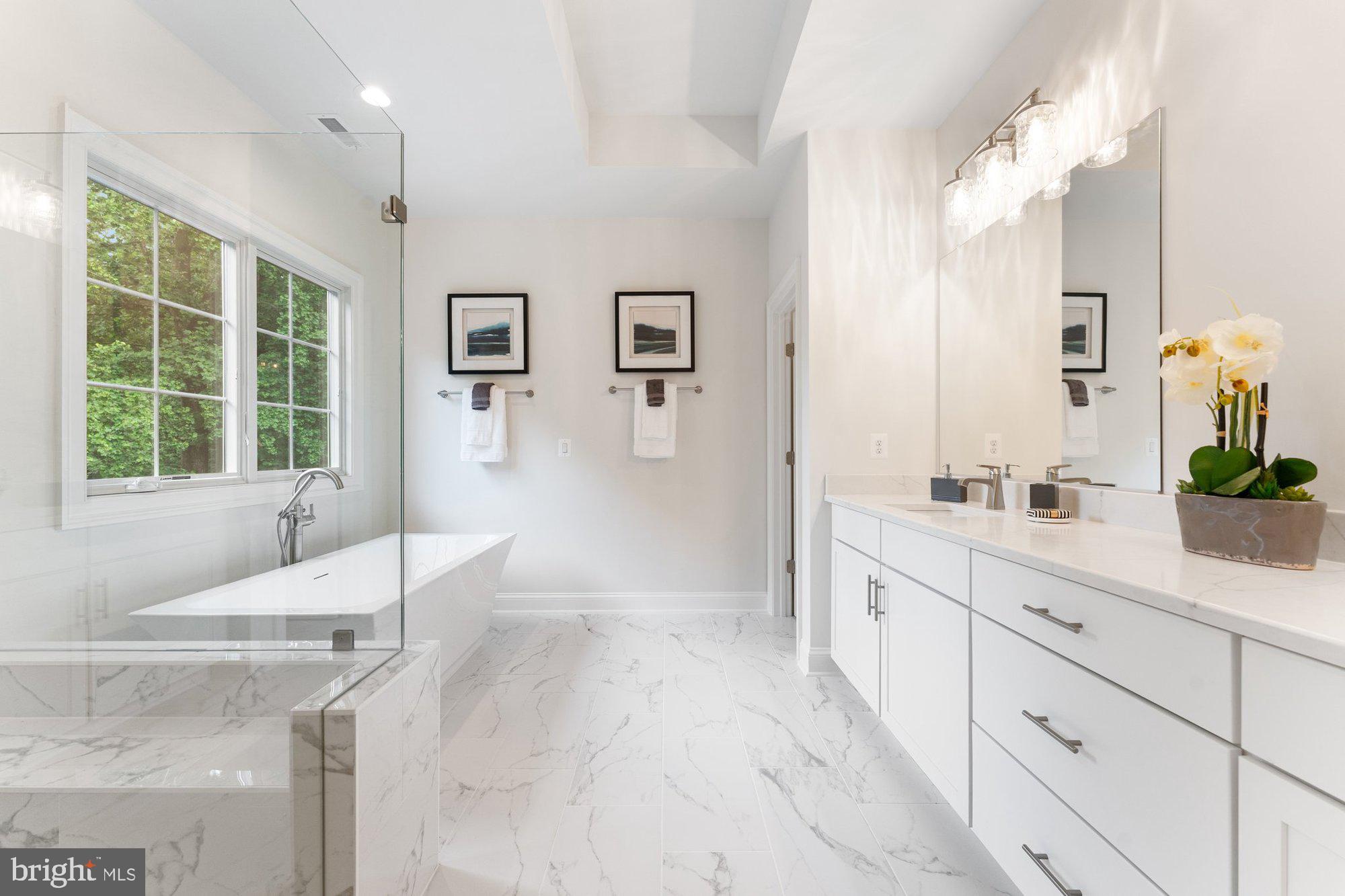 VIENNA HILLS - Residential