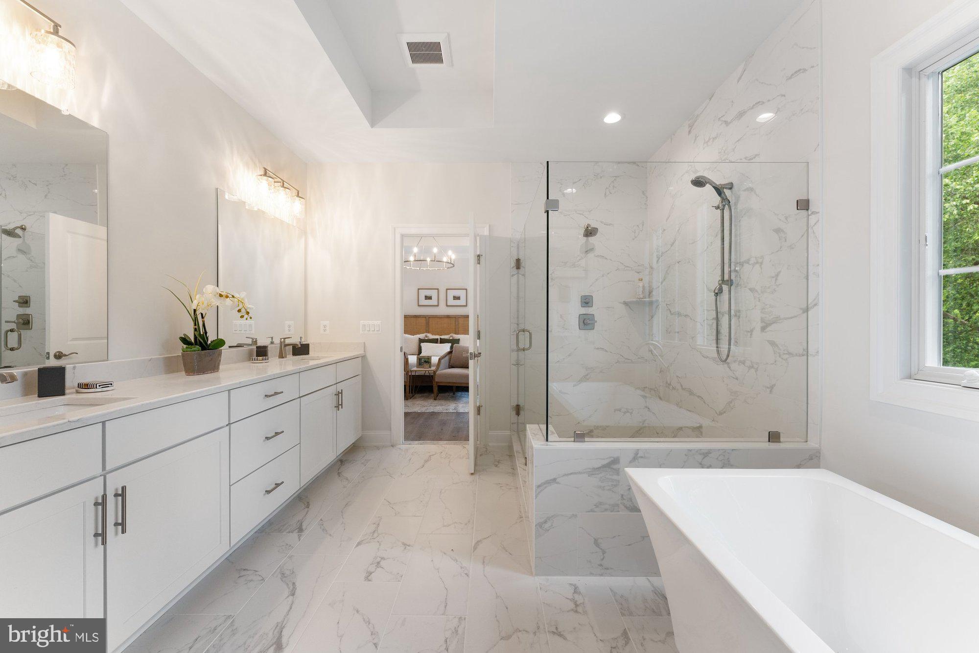 VIENNA HILLS - Residential