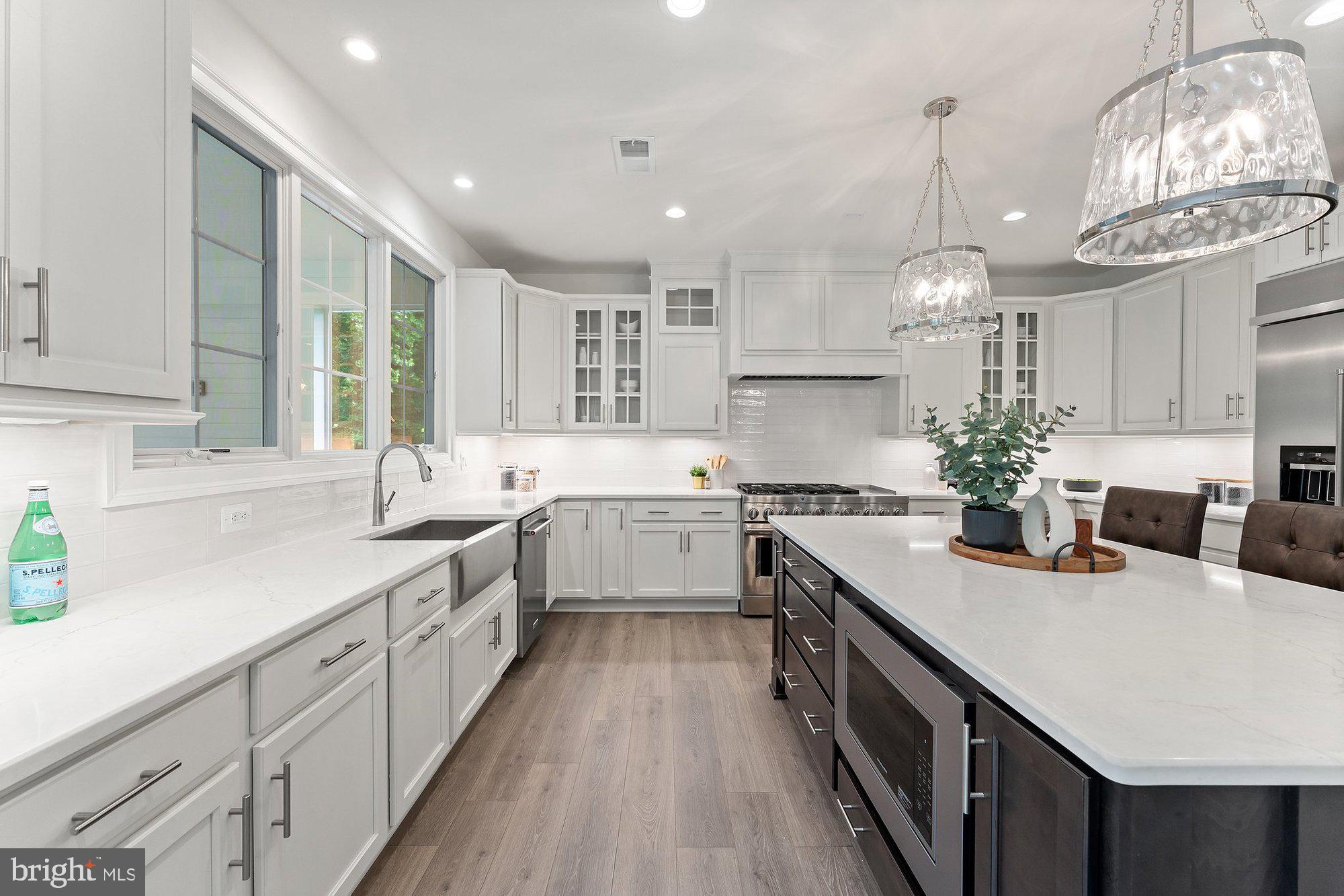 VIENNA HILLS - Residential