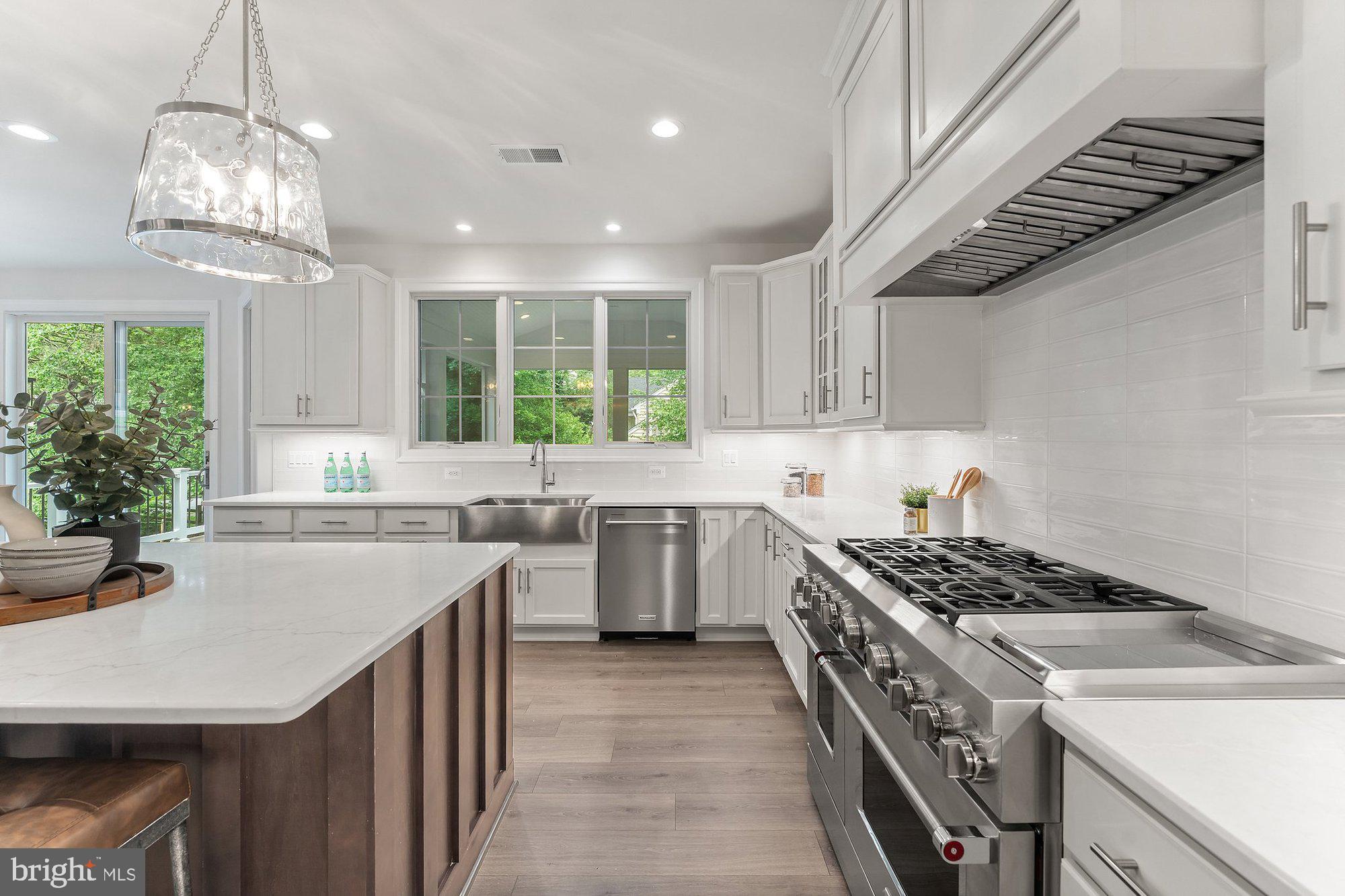 VIENNA HILLS - Residential